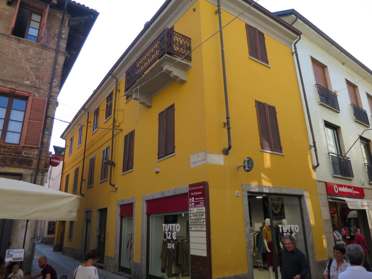 casa in via Calissano nr. 2, angolo via Maestra