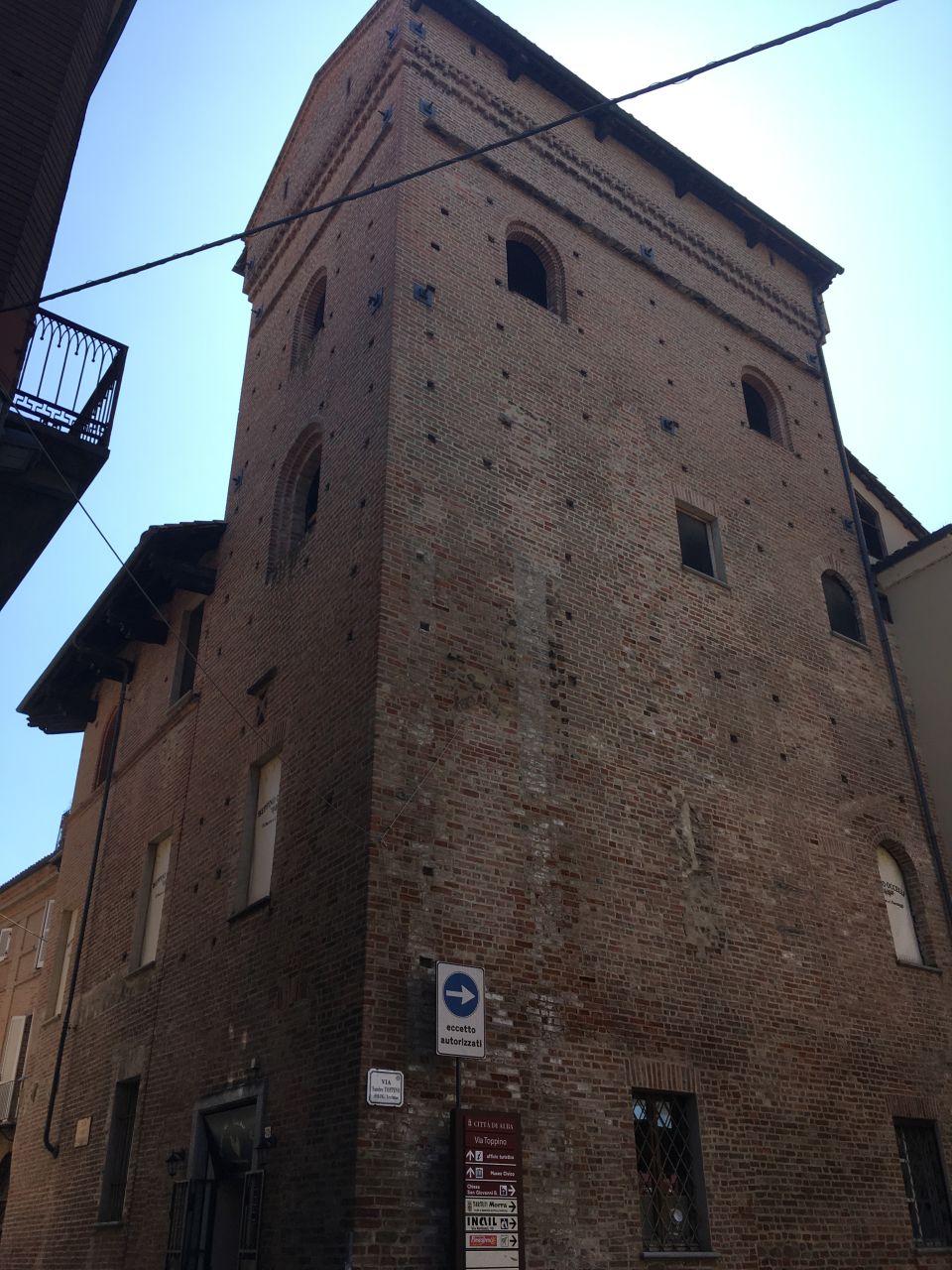 casa in via Cavour, 13