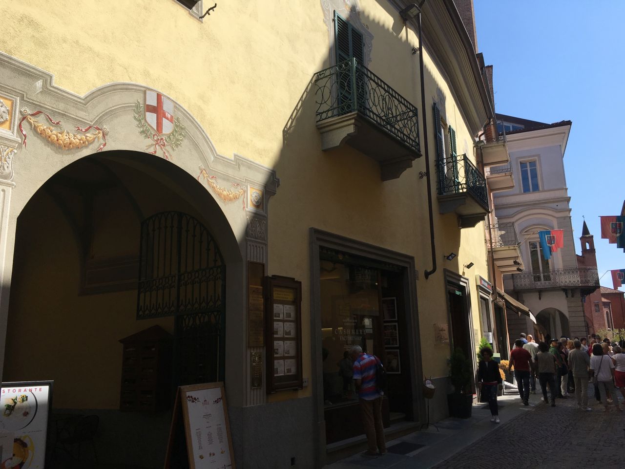 casa in via Cavour, 8