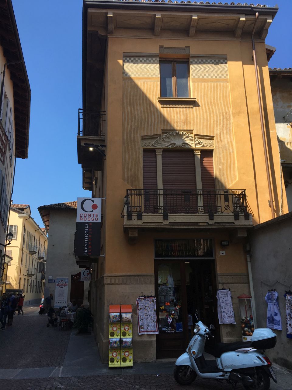 casa in via Pertinace angolo via Belli 4