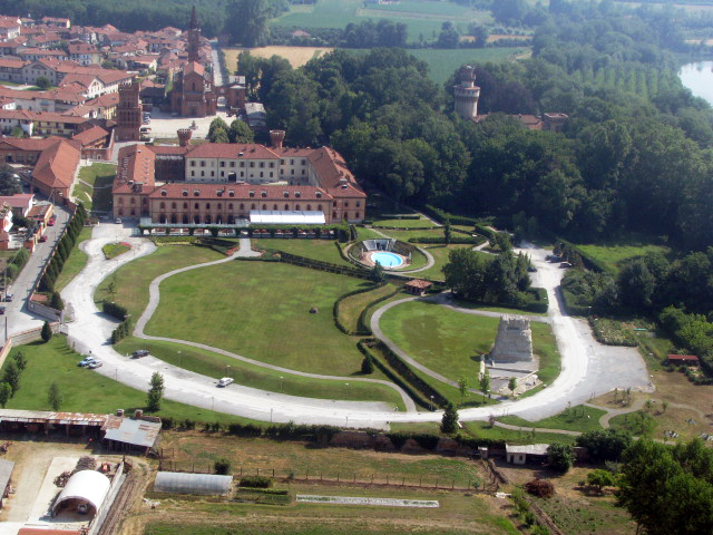 Tenuta ex-reale di Pollenzo / Agenzia carloalbertina