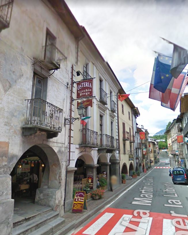 [Palazzo in Via Martiri e Caduti della Libertà, 36]