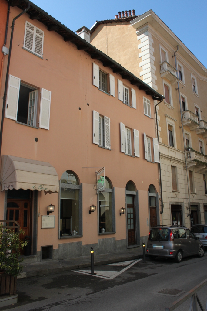 Casa in Via Merlo, 5