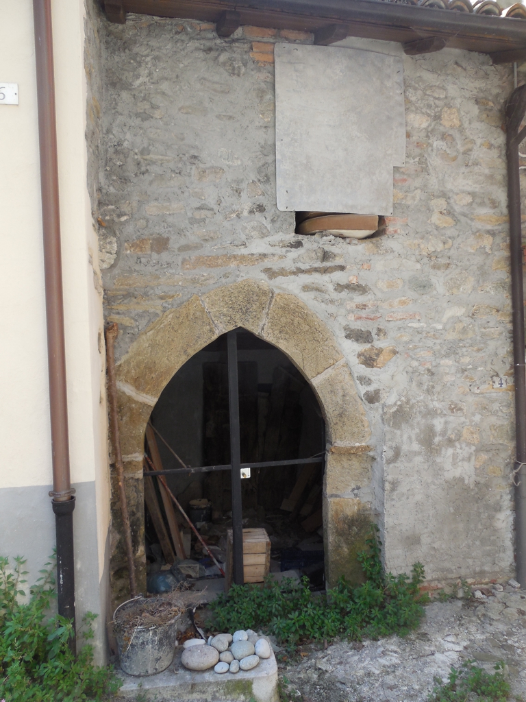 Casa di Via del Castello 4