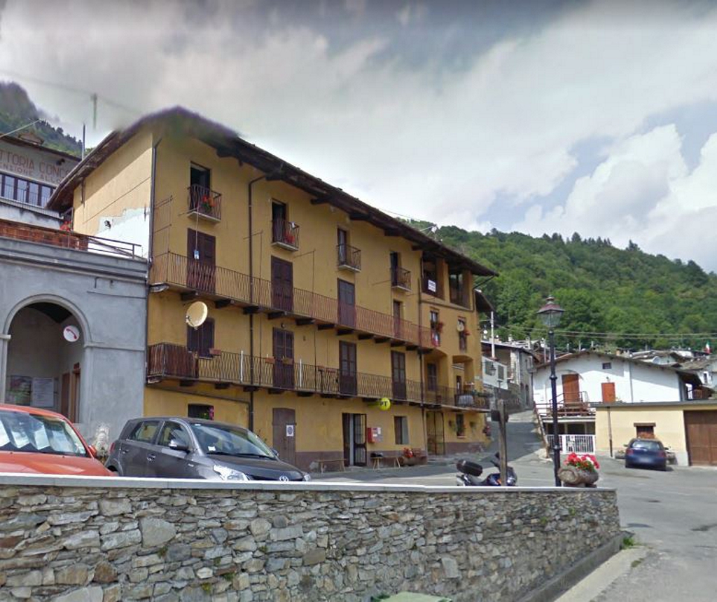 Albergo in Piazza Roma, 54