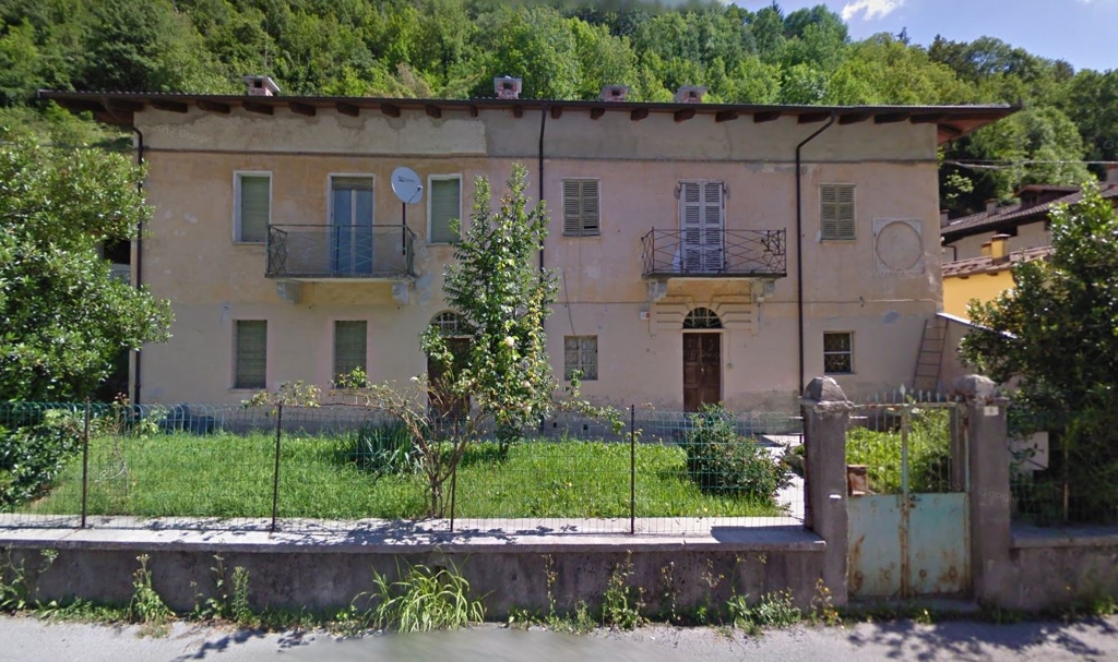 Casa Parrocchiale in Via Roma, 6