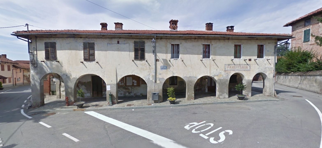 Casa in Piazza Castello, 3