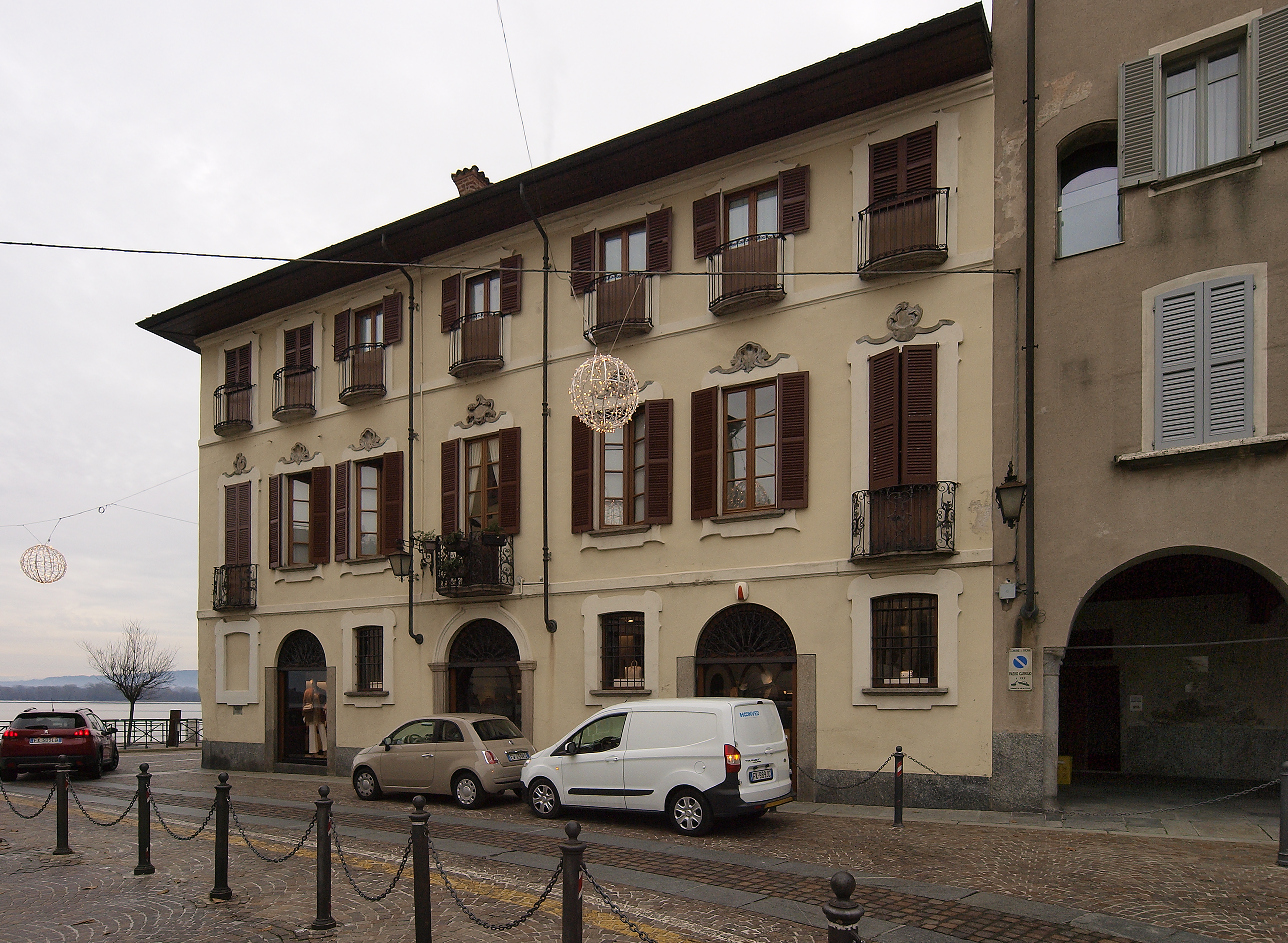 [casa in piazza del Popolo, 46]