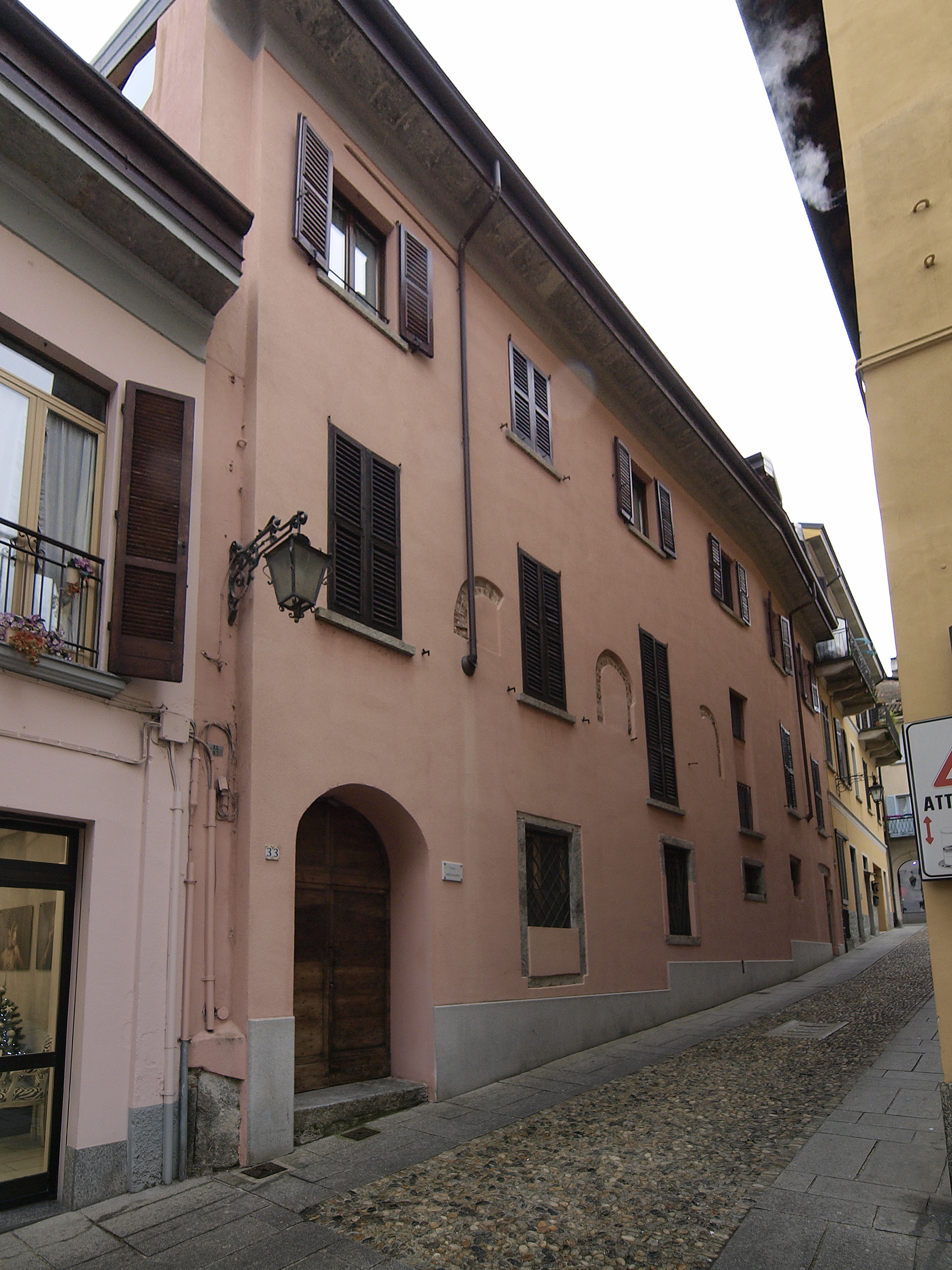 [casa in via Bottelli, 33]