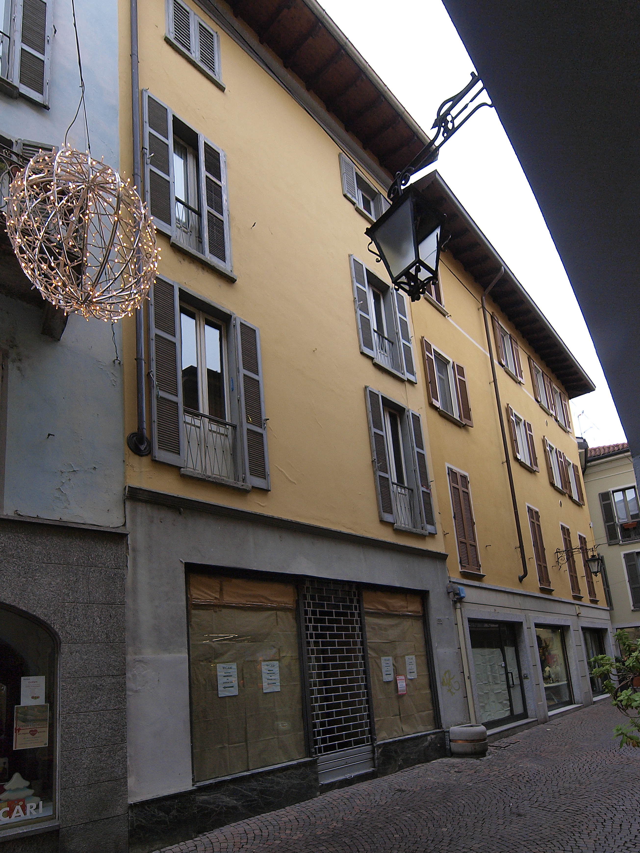 [casa in via Cavour, 125]