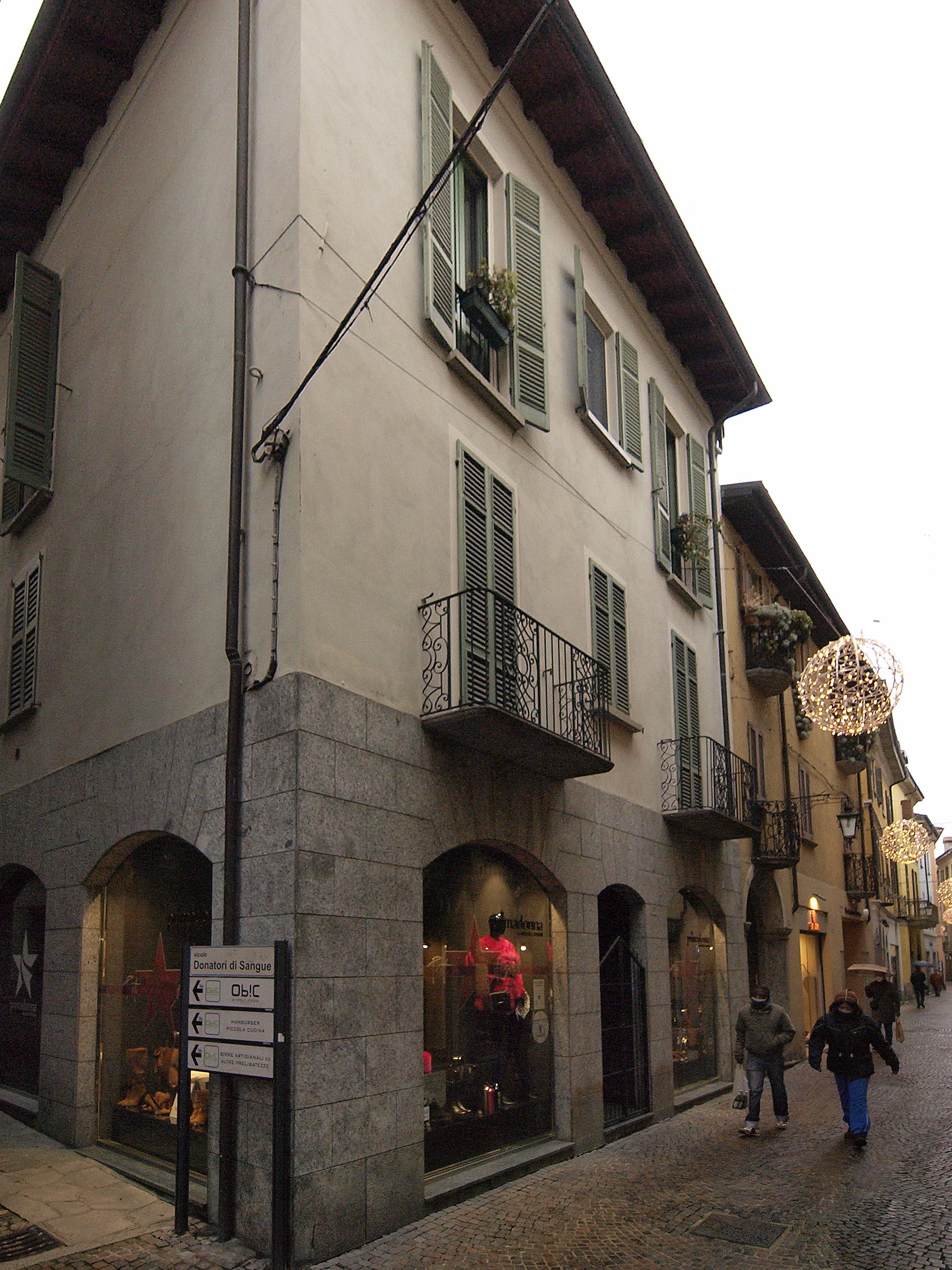 [casa in via Cavour, 49]