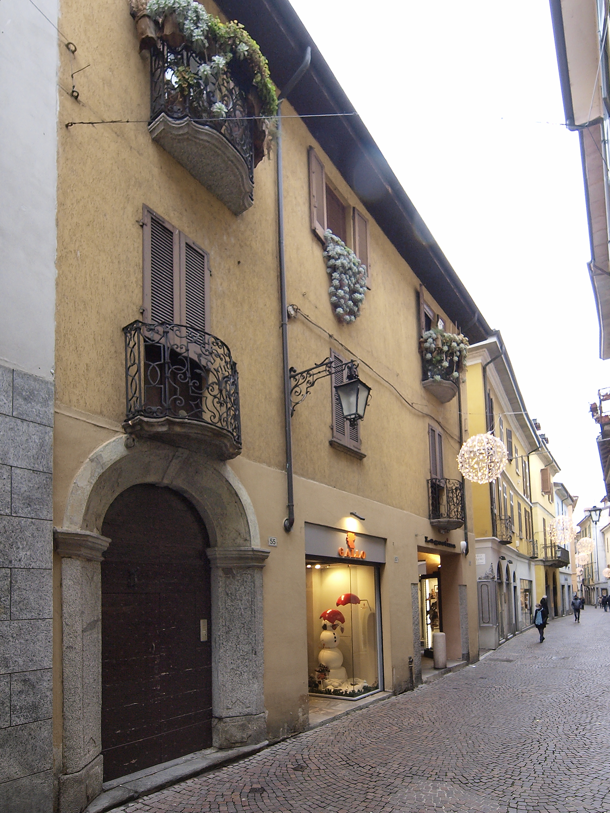 [casa in via Cavour, 55]