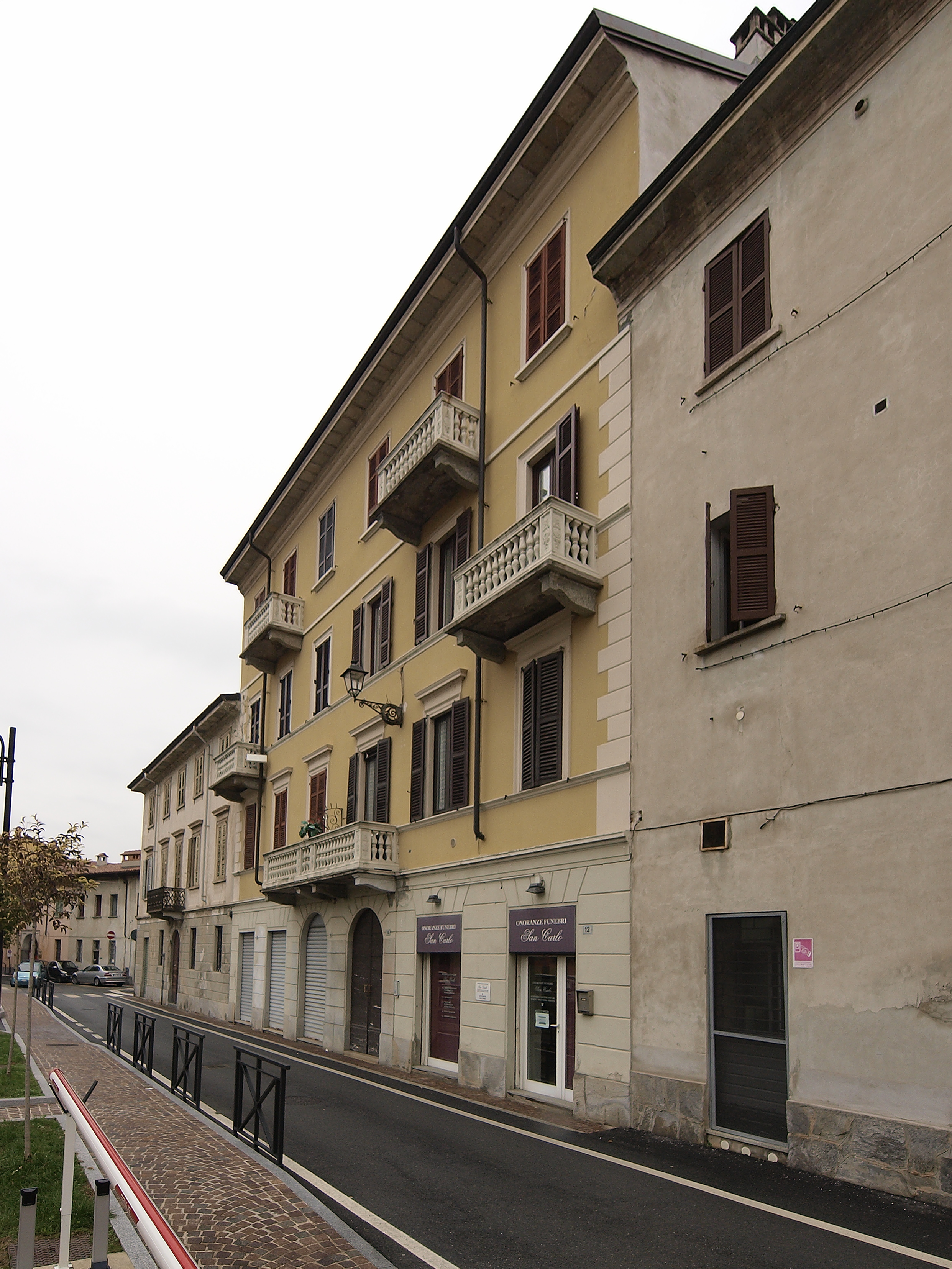 [casa in via San Carlo, 14]
