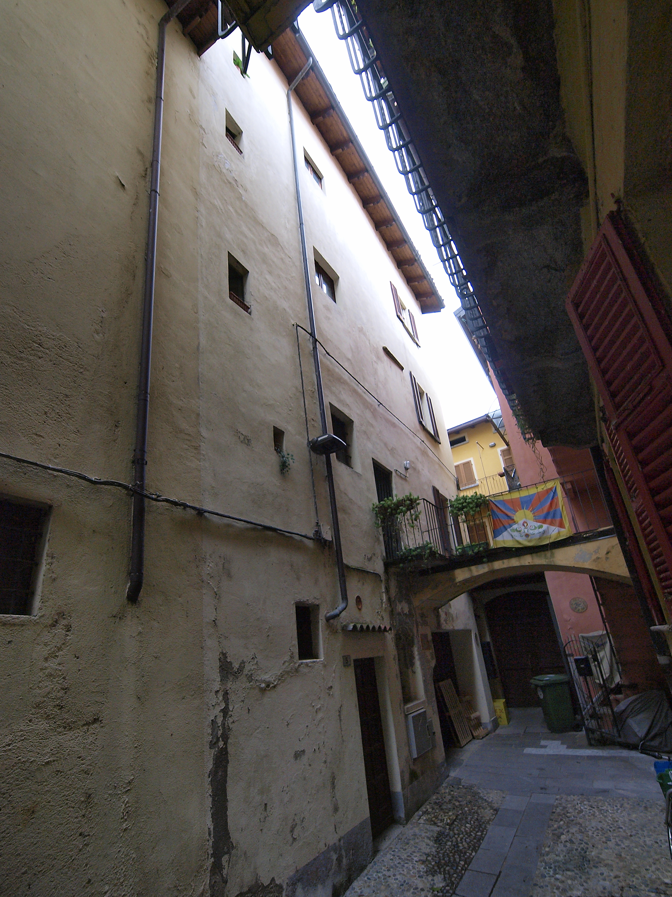 [casa in vicolo Renò, 3]