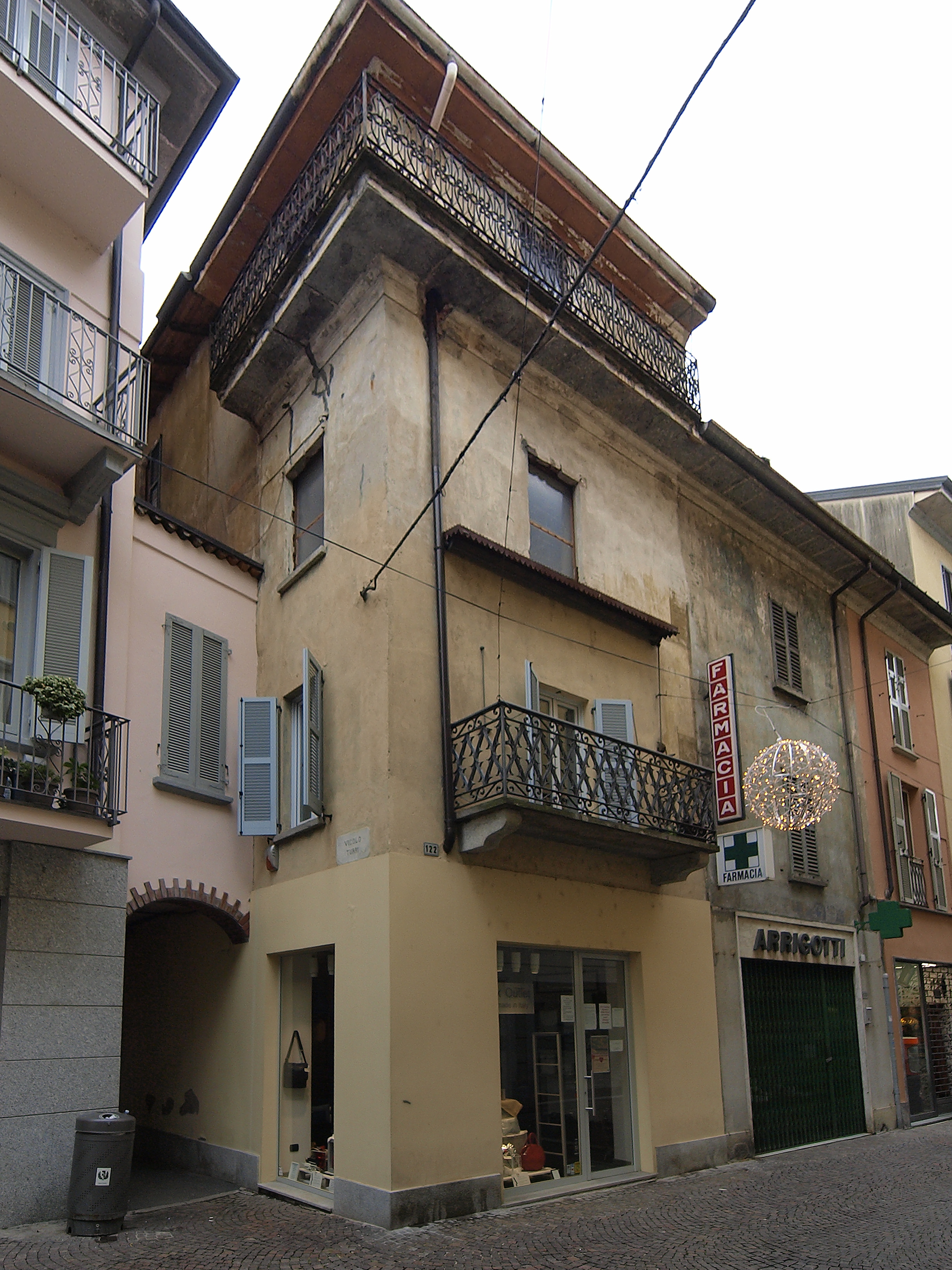 [casa in vicolo Turri, 3]