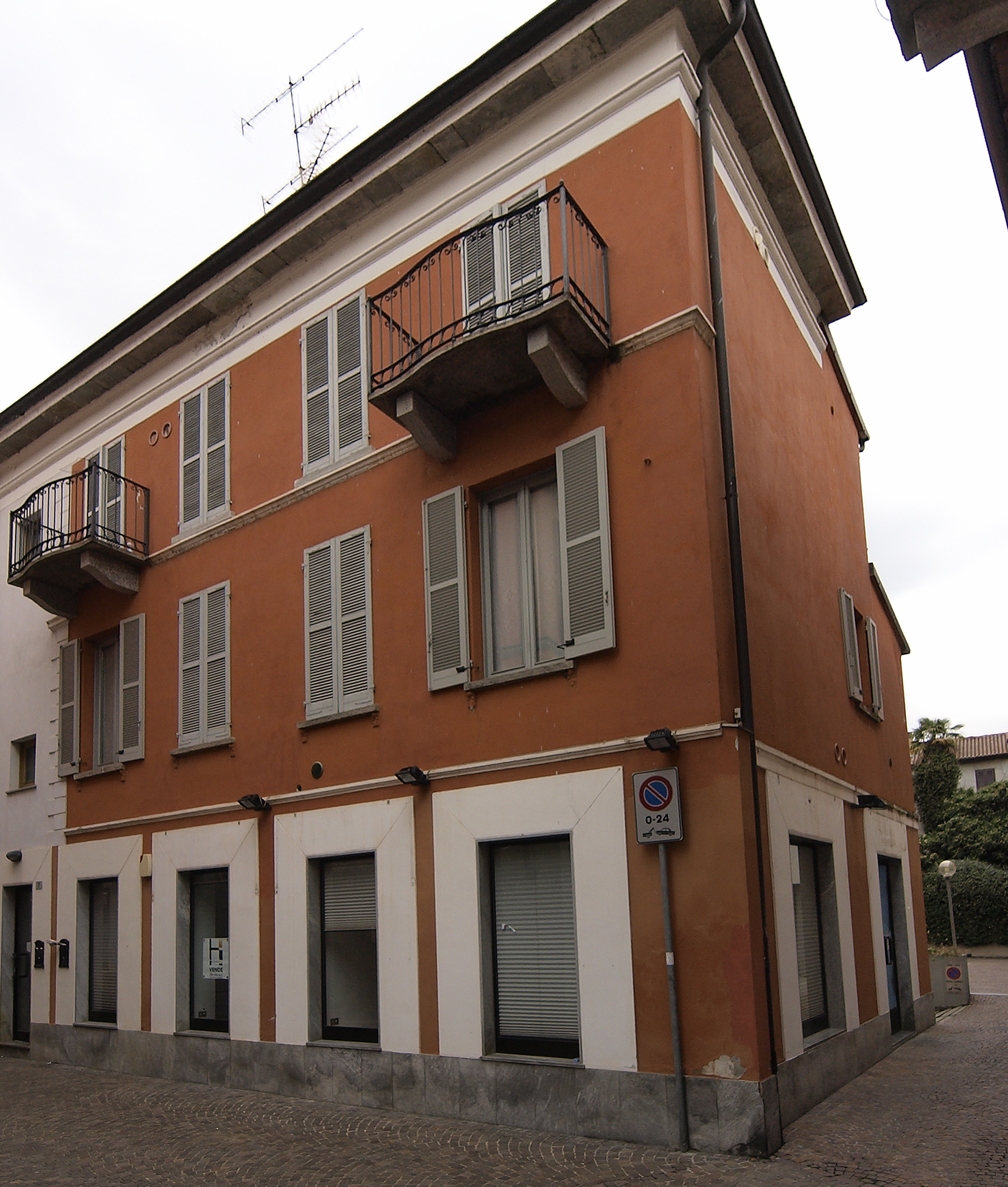 [casa in vicolo del Teatro]