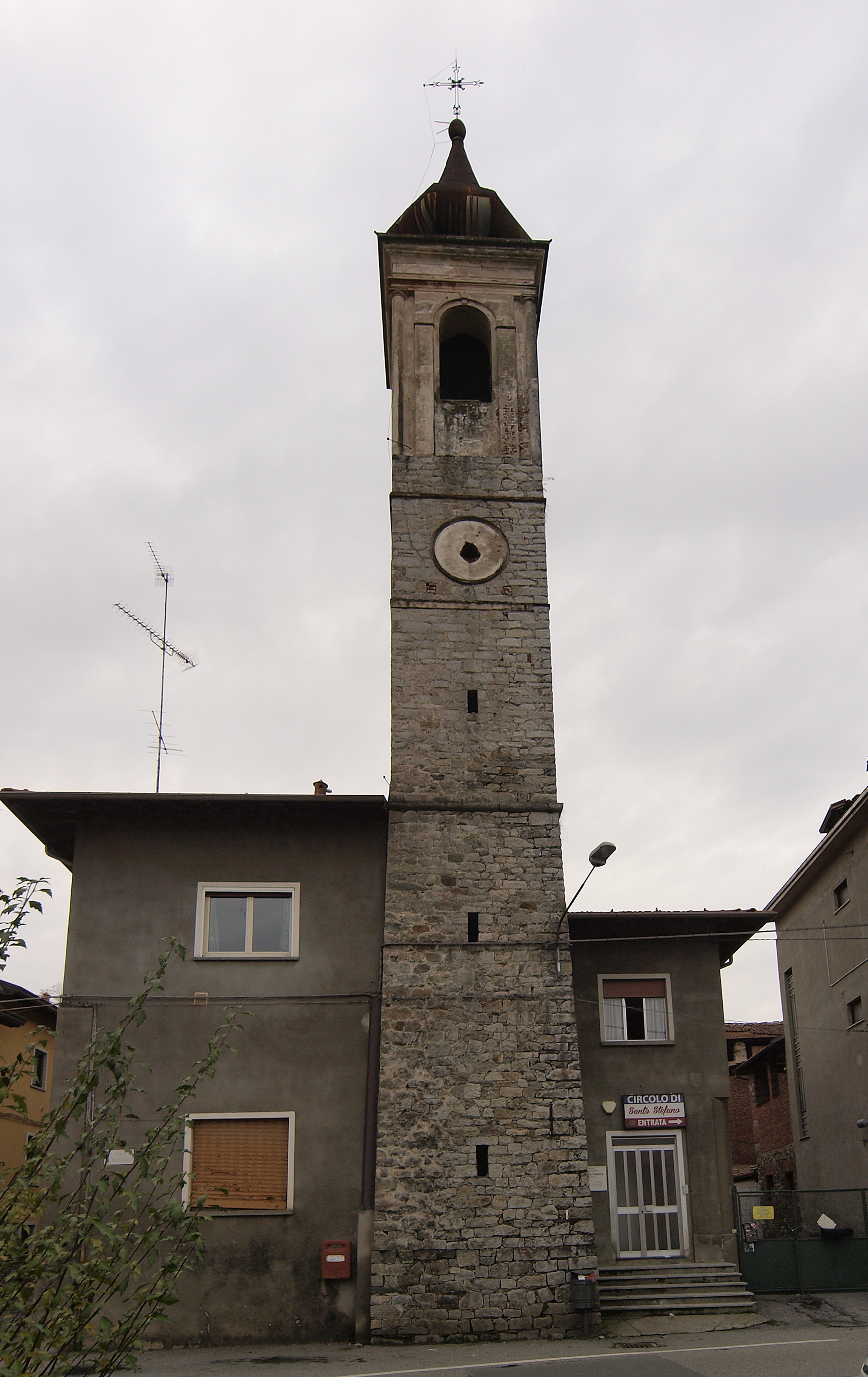 Campanile della vecchia chiesa di Santo Stefano