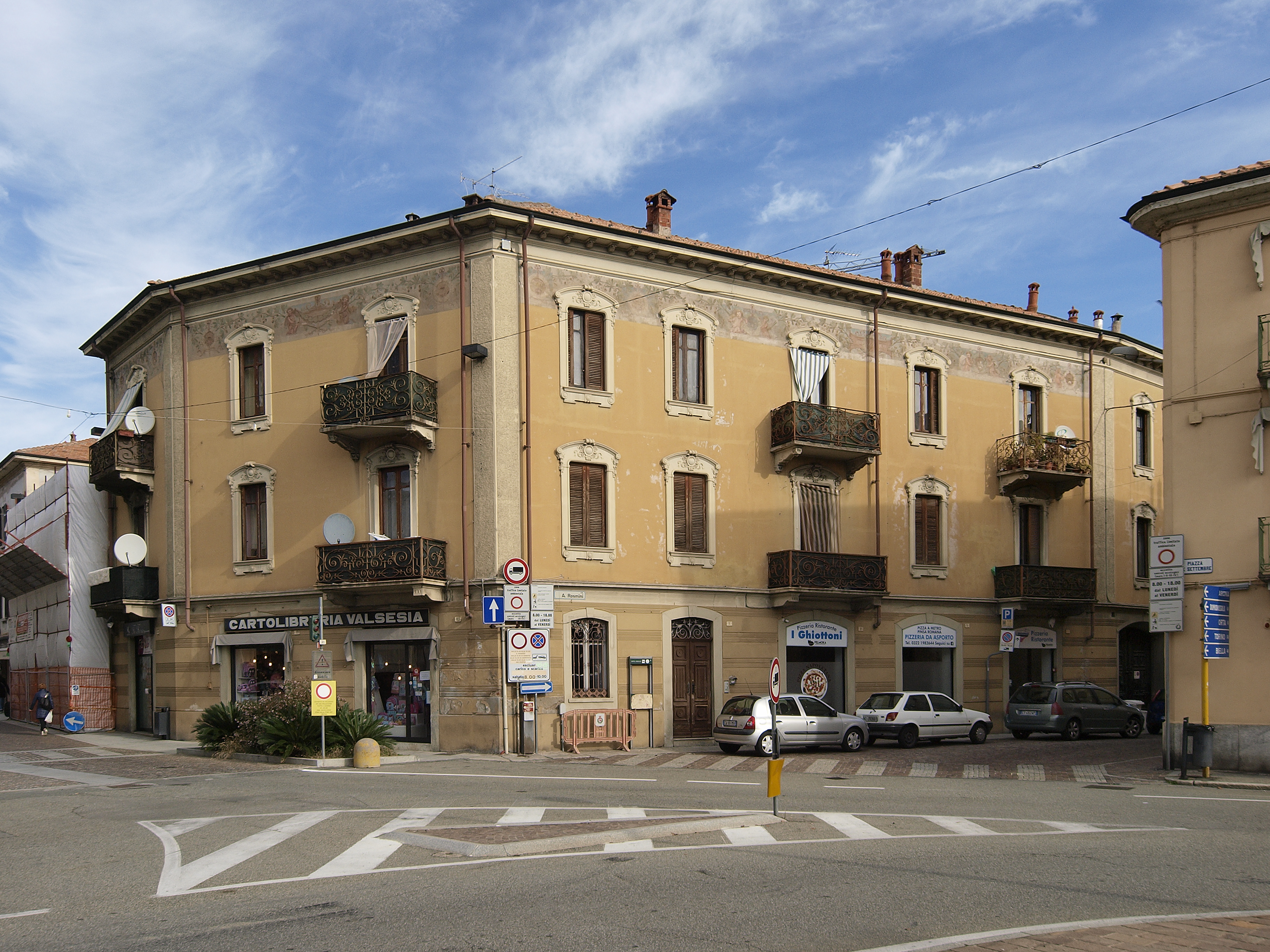 [Casa in Via Rosmini, 1]