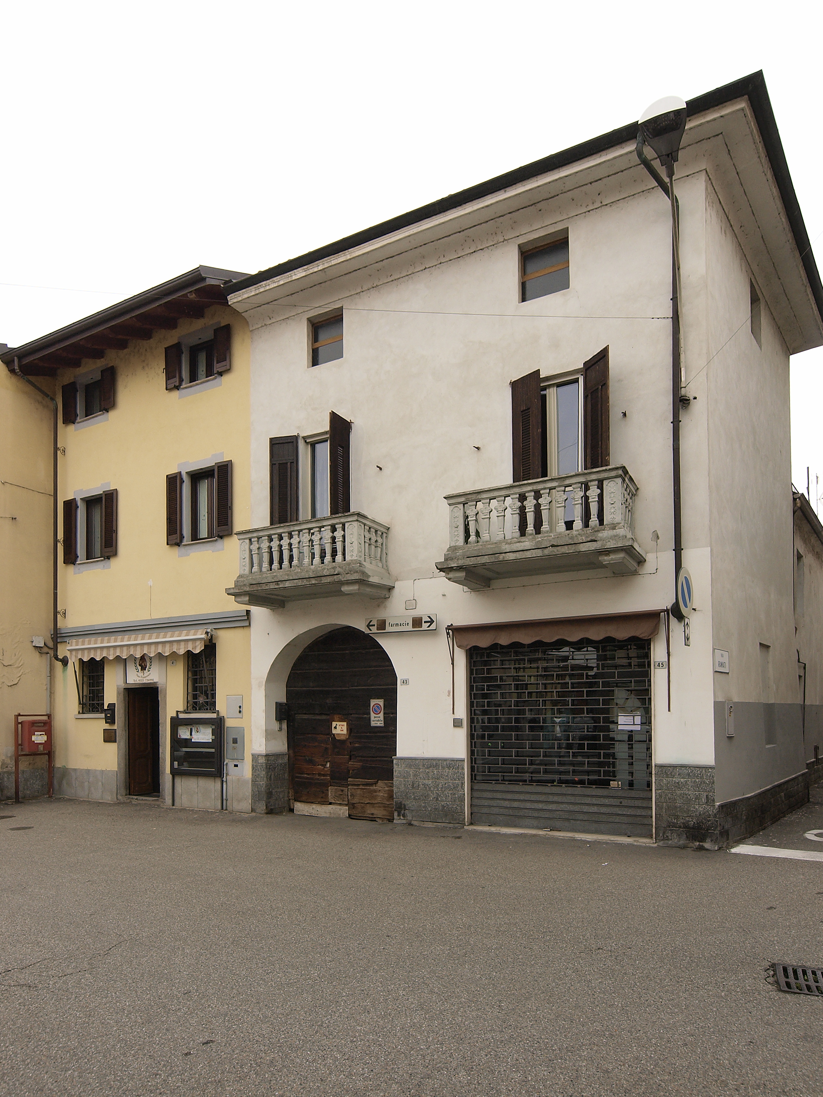 [Casa in Via Gramsci, 43]