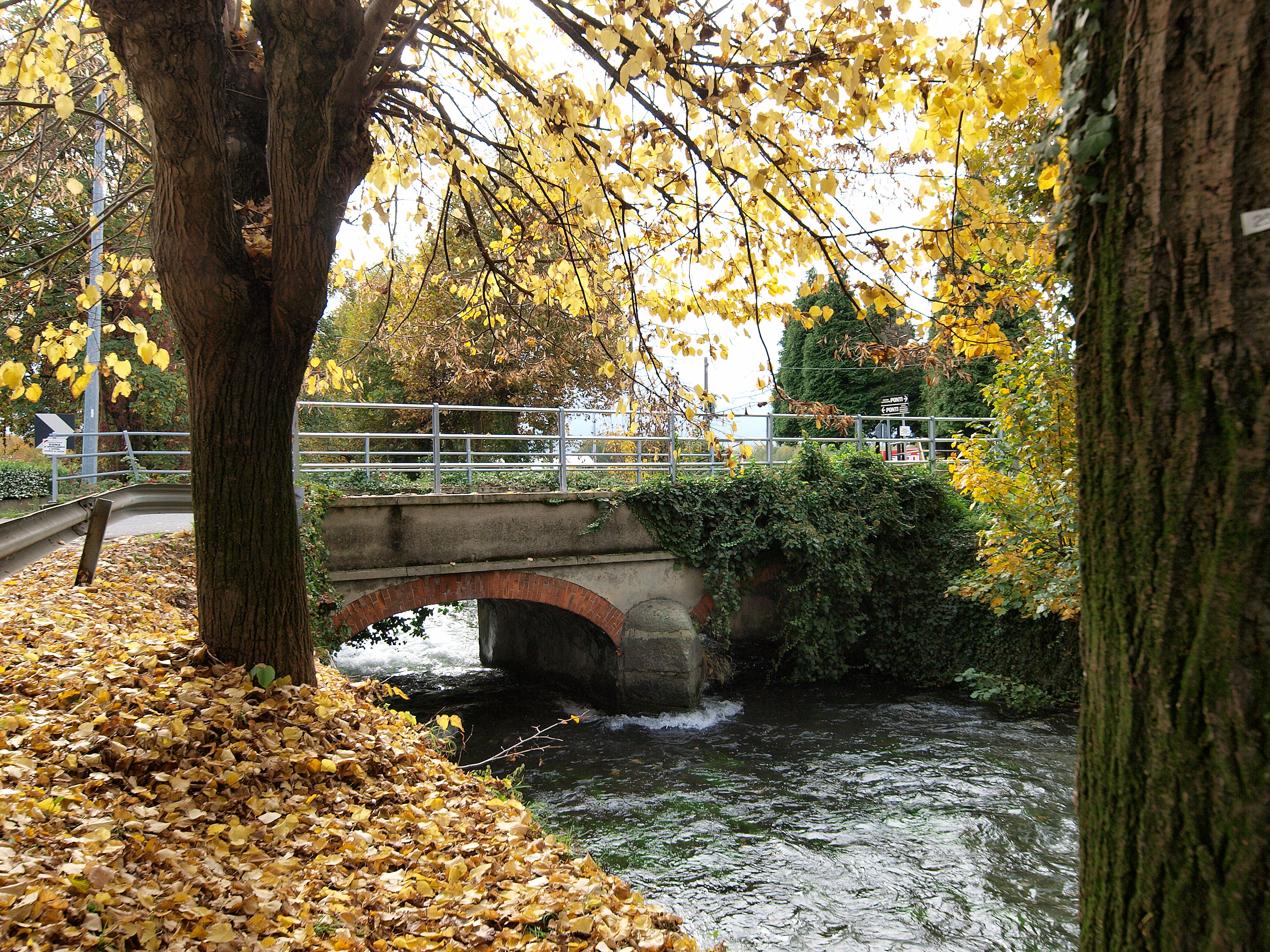 Ponte sulla Roggia Mora