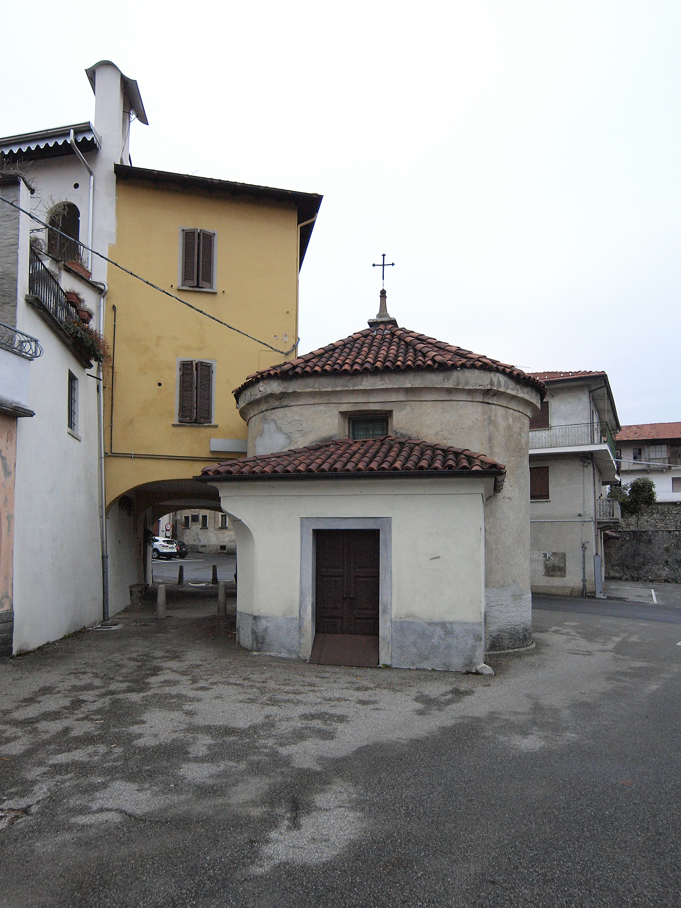 [cappella in largo della Chiesa, 1]