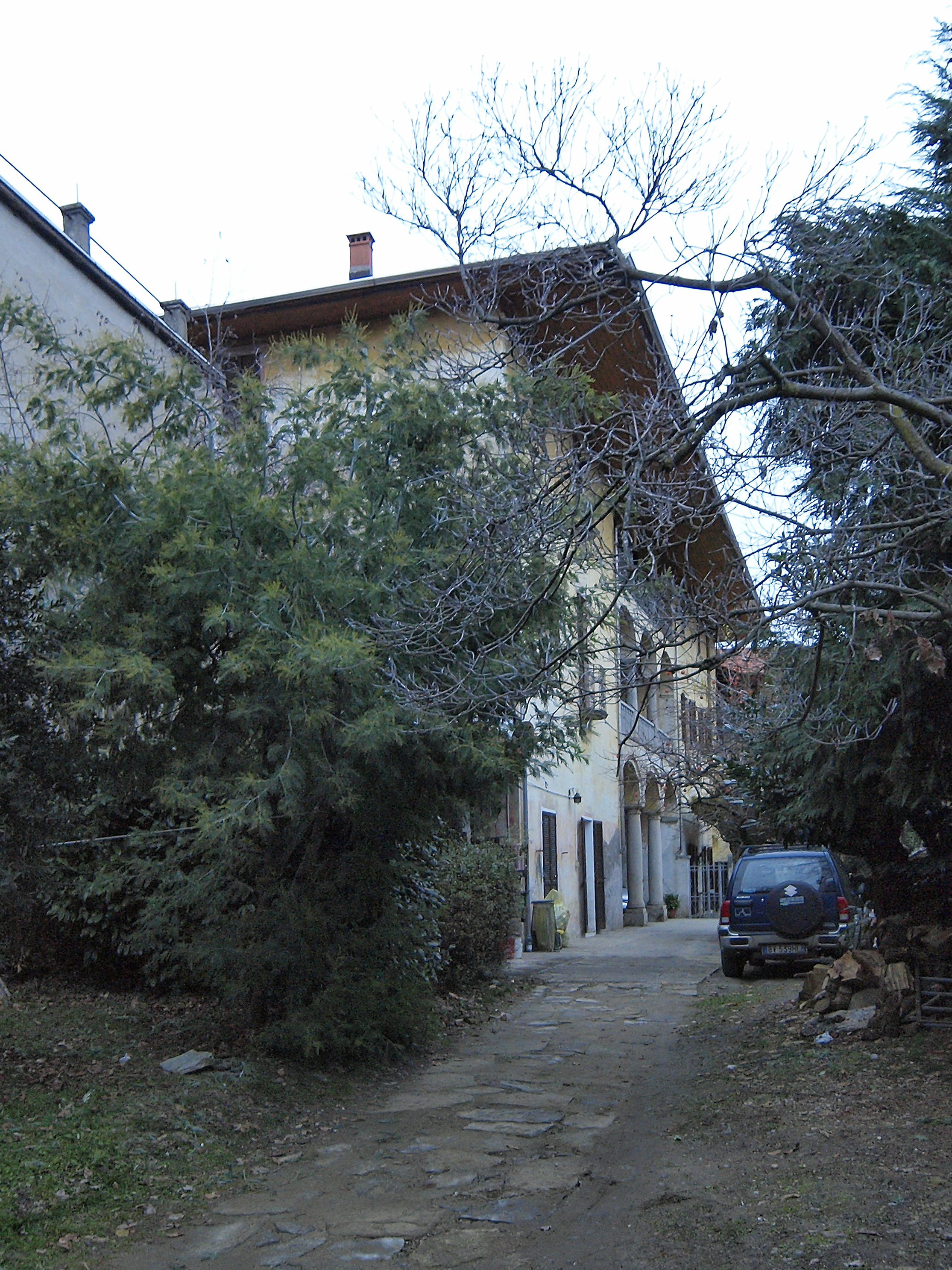 [casa in via D.Pietro Unico]