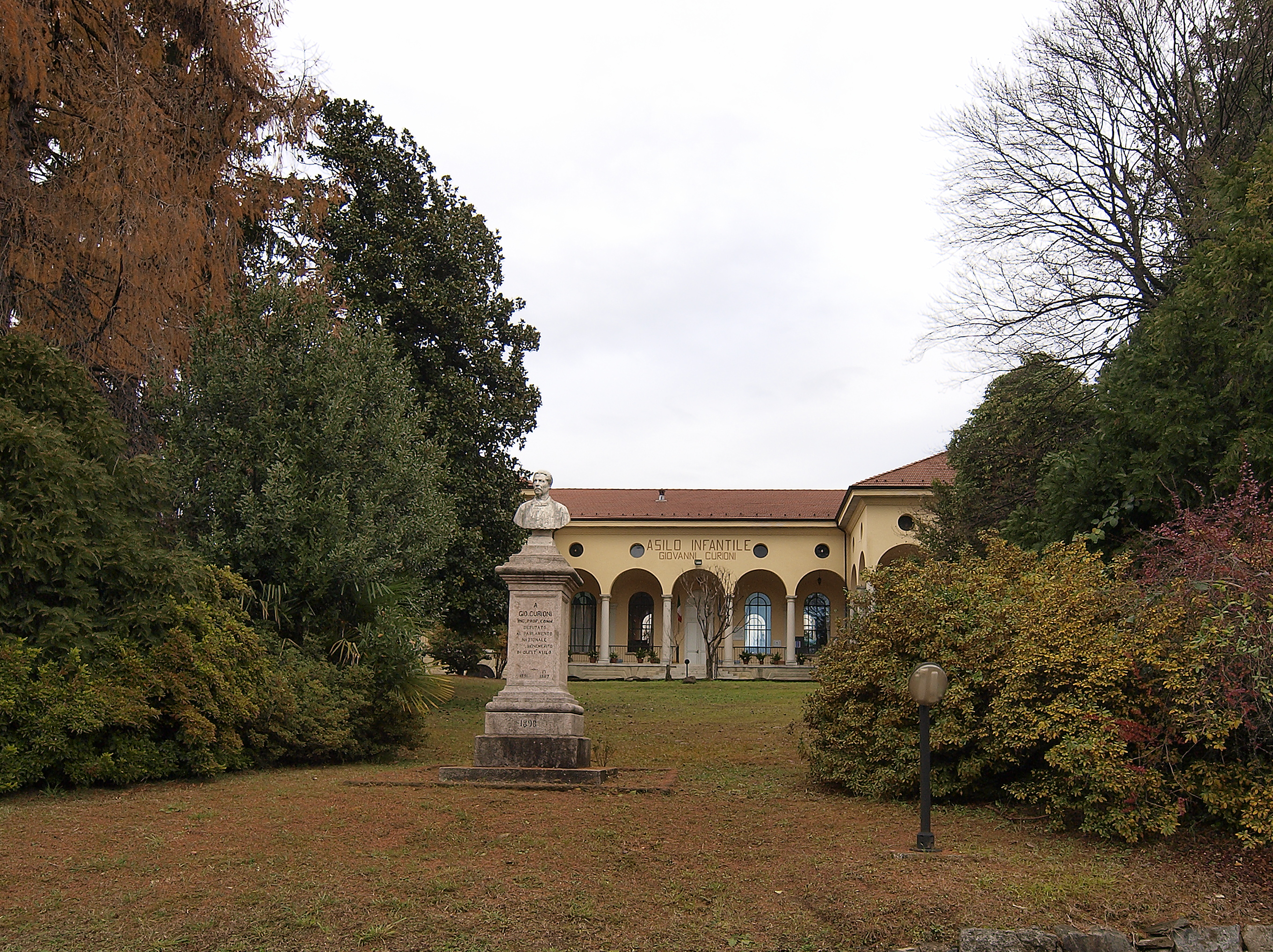 Pio Istituto G. Curioni