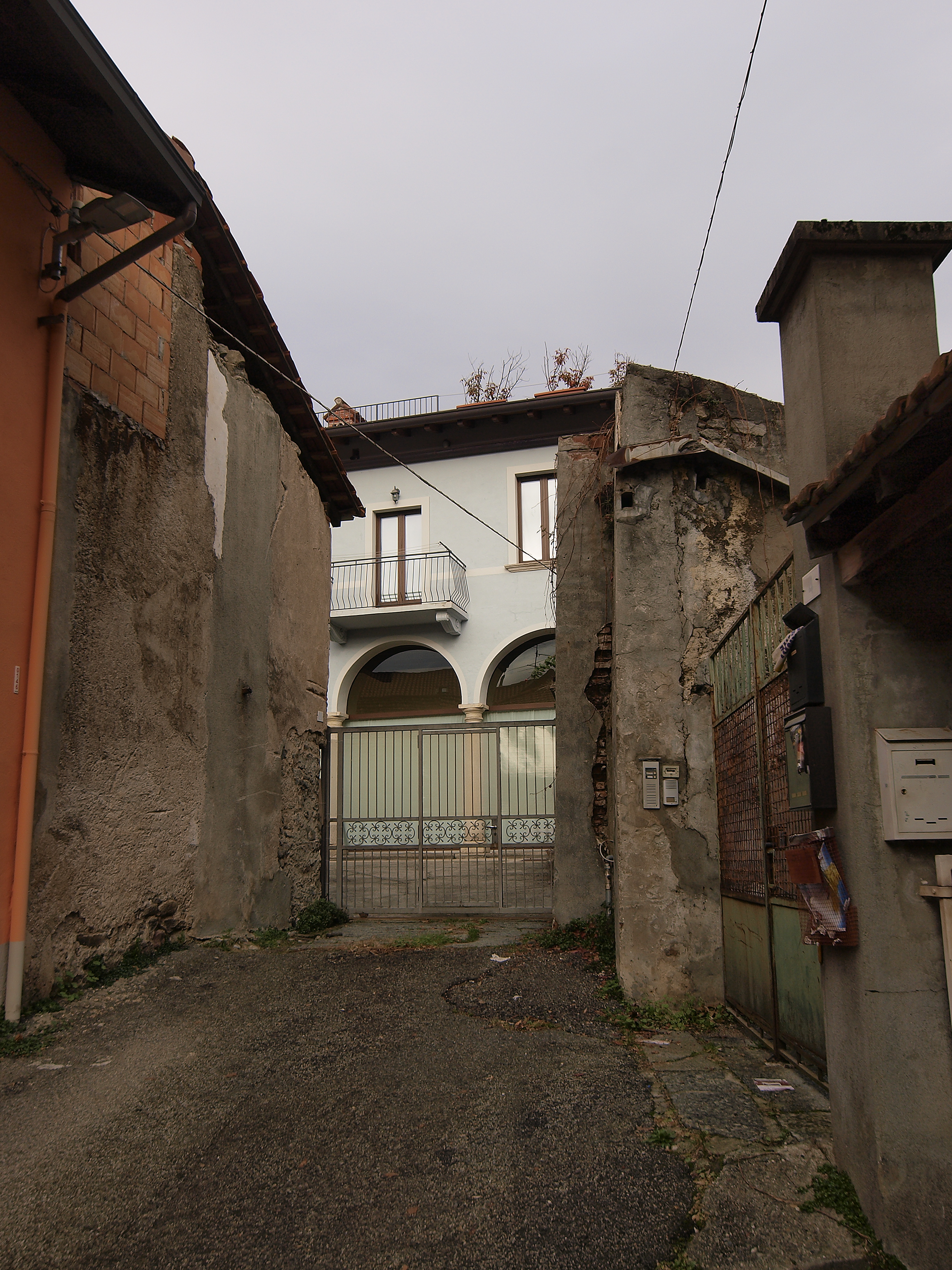 [casa in vicolo Pusterla, 6]