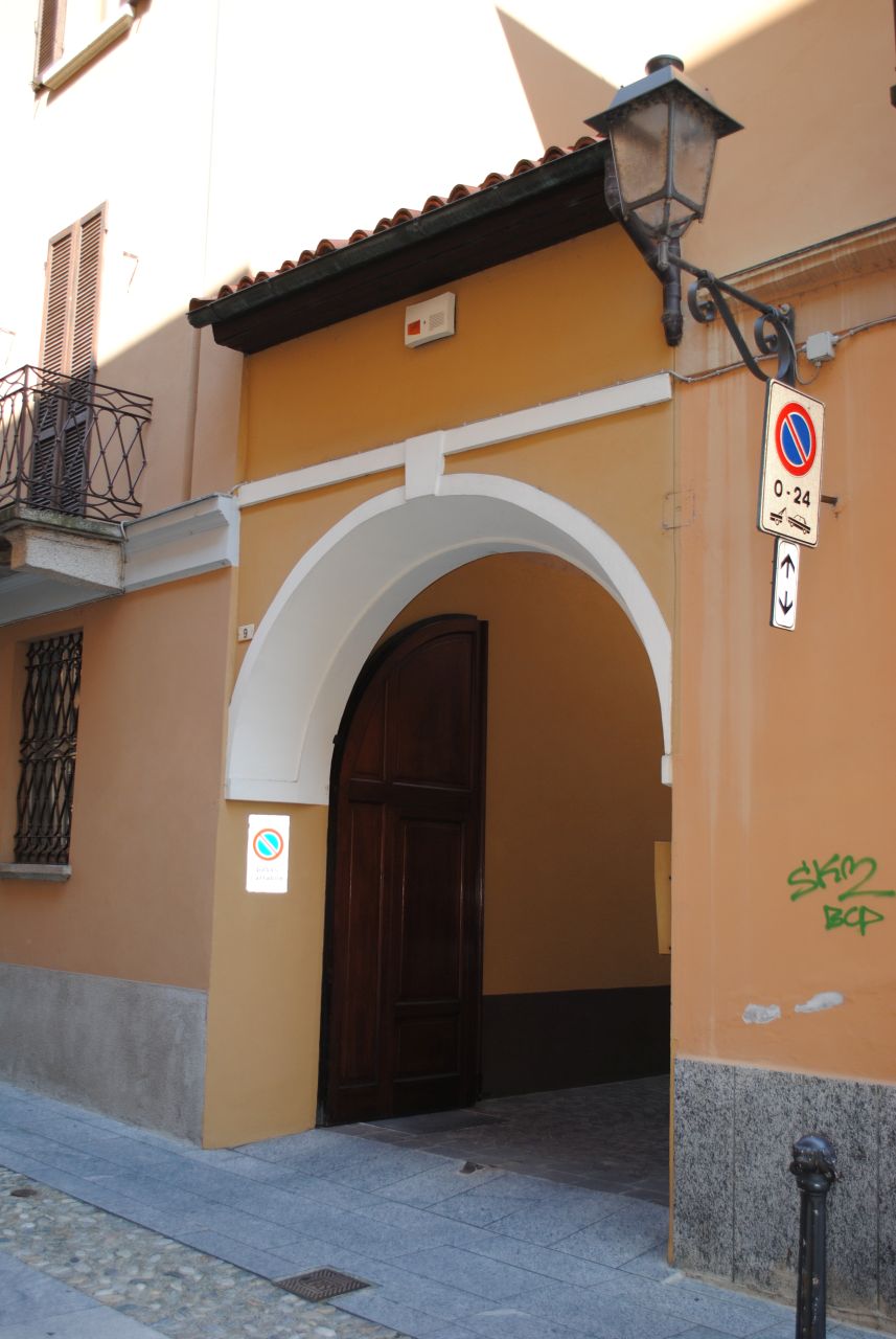 [Casa in via Cesare Magnani Ricotti, 9]