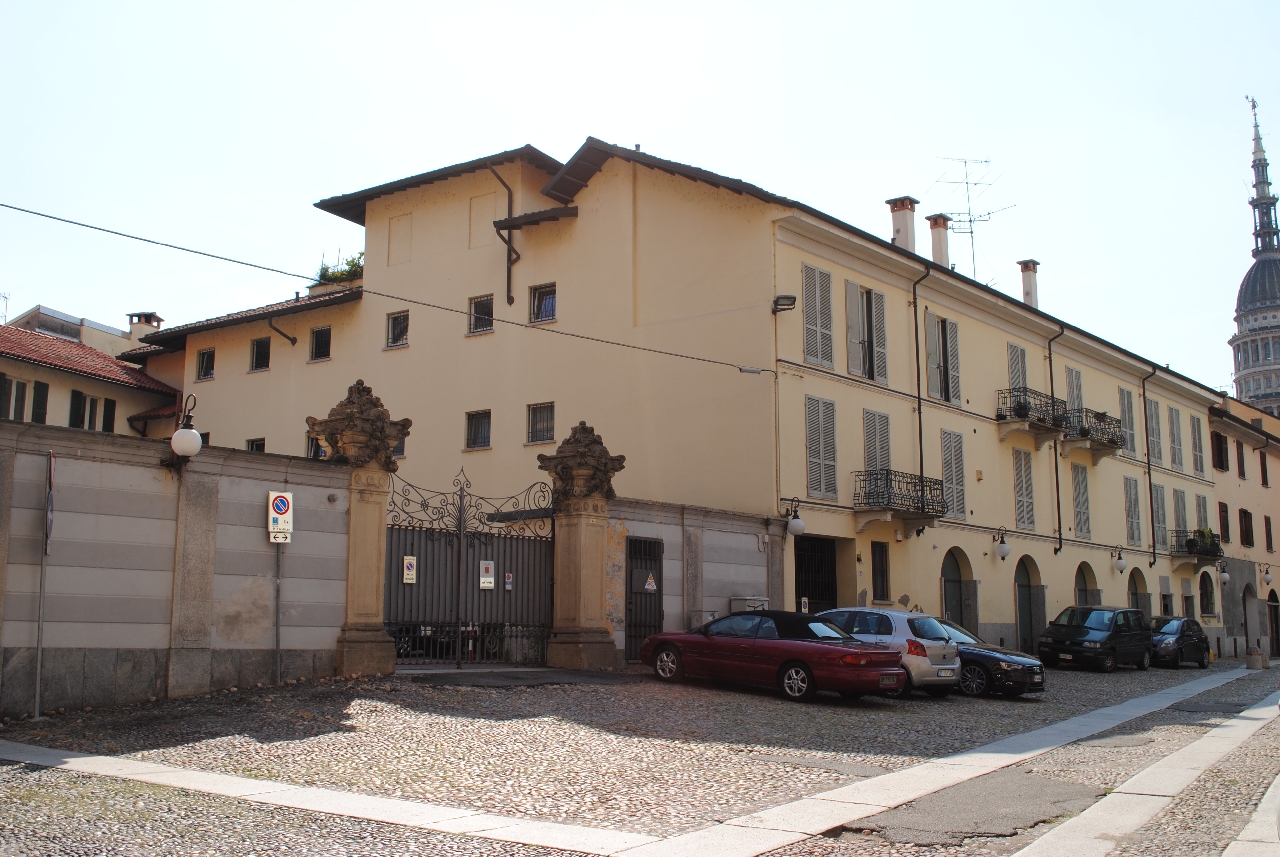 [Casa in via Monte Ariolo, 10B, 10A, 10, 8C]