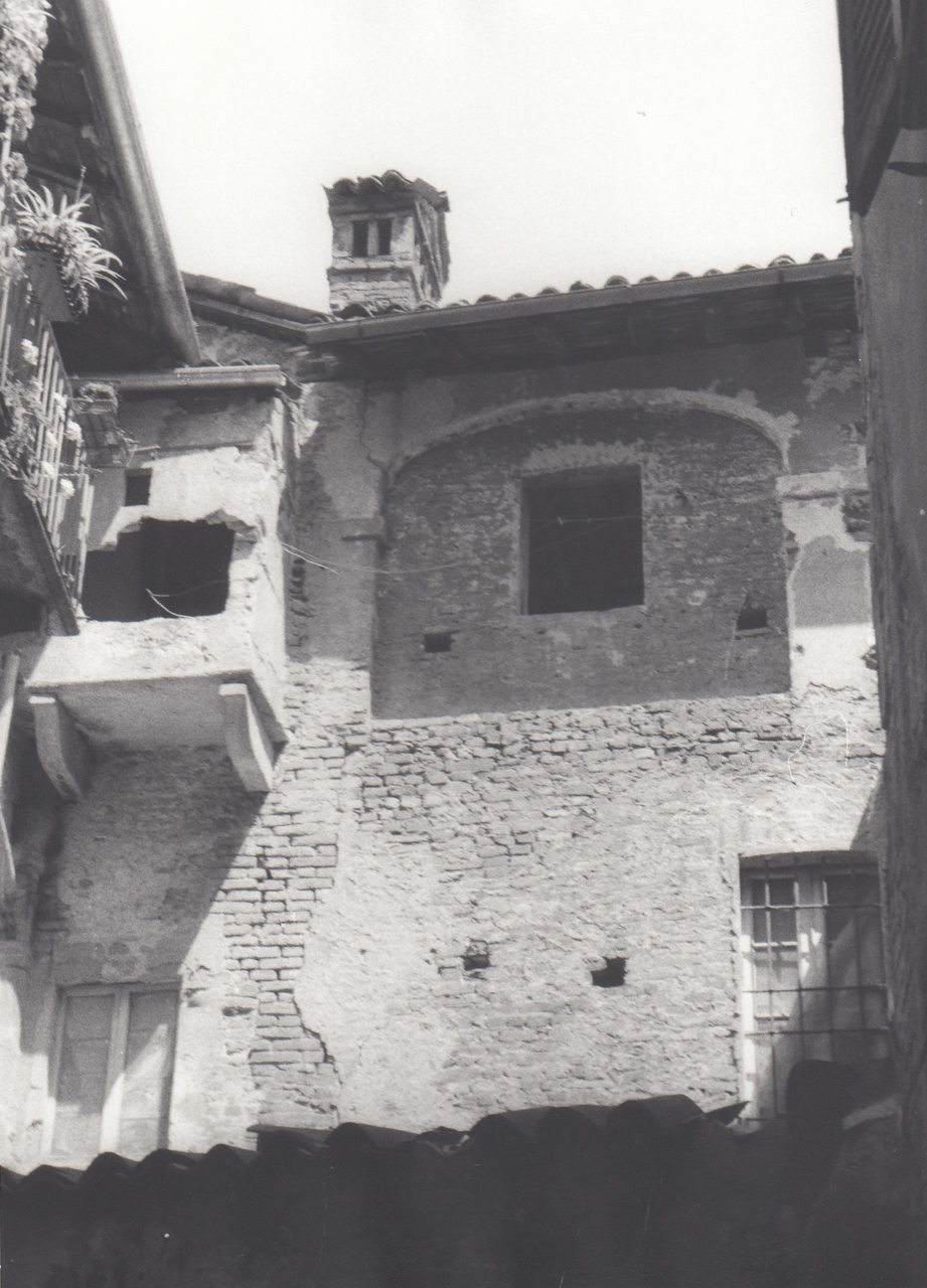 [Casa in via dell'Archivio 1C/ interno]
