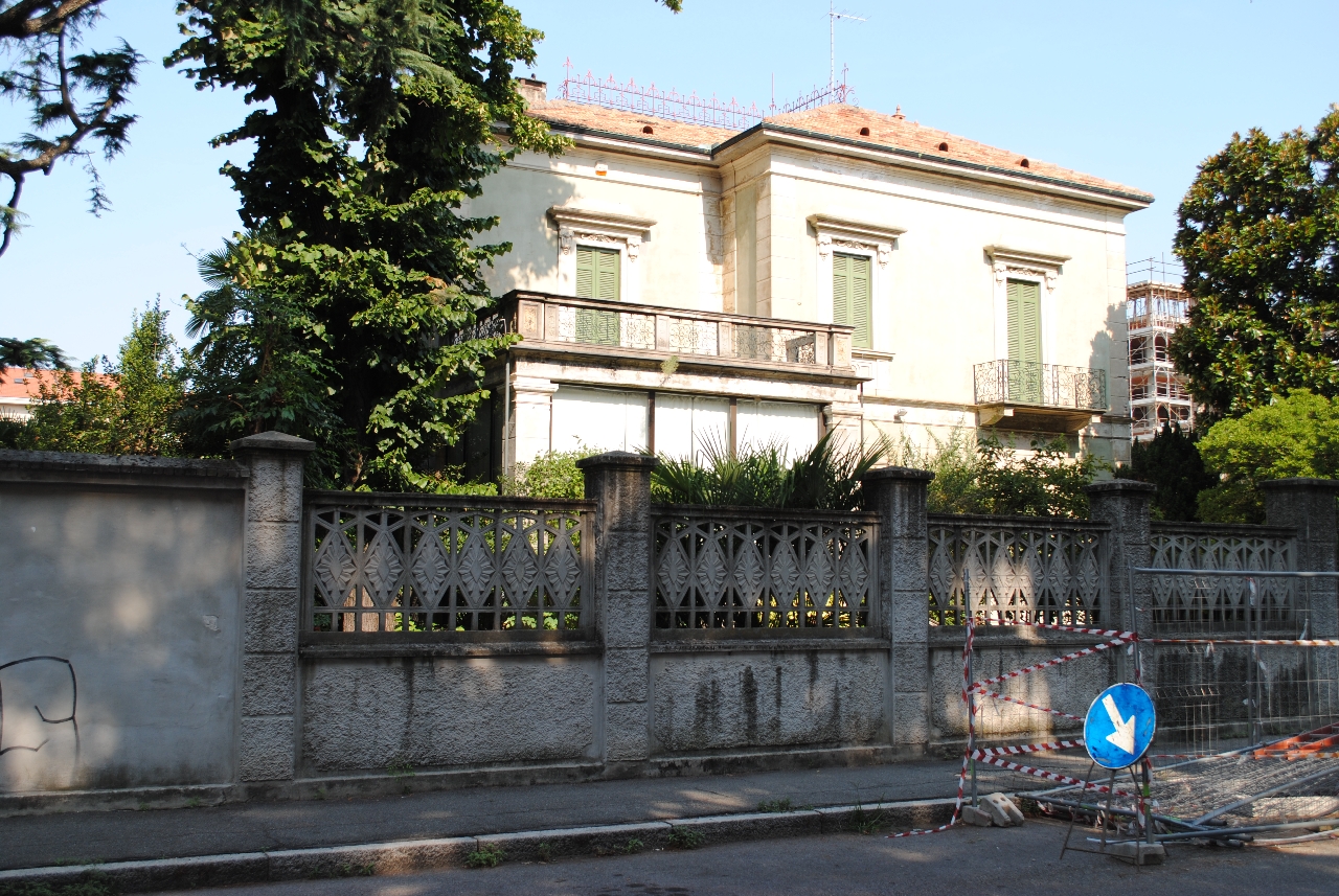 [Casa unifamiliare in via Pietro Custodi, 18]