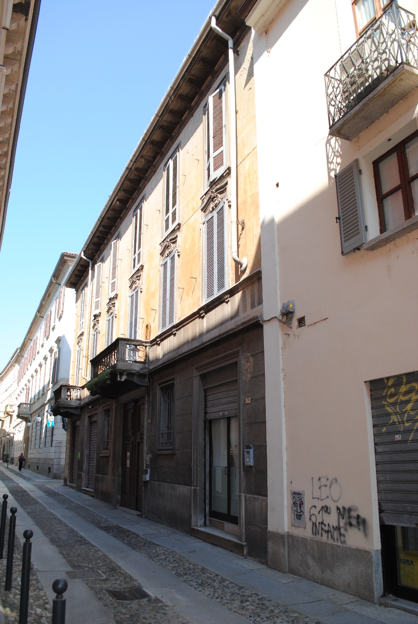 [Caseggiato in via dei Tornielli, 5A, 7, 7A]