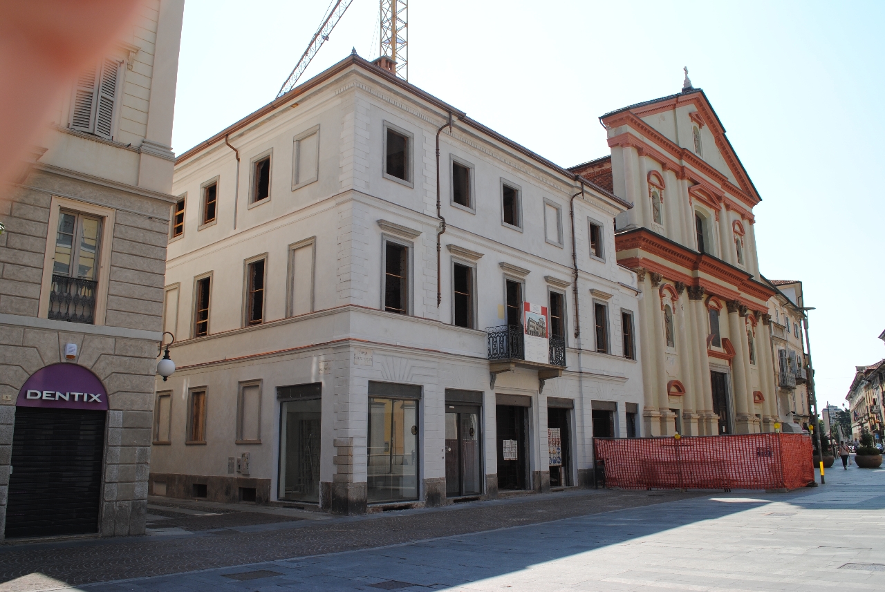 [Palazzo in via dei Tornielli, 2, 2A]
