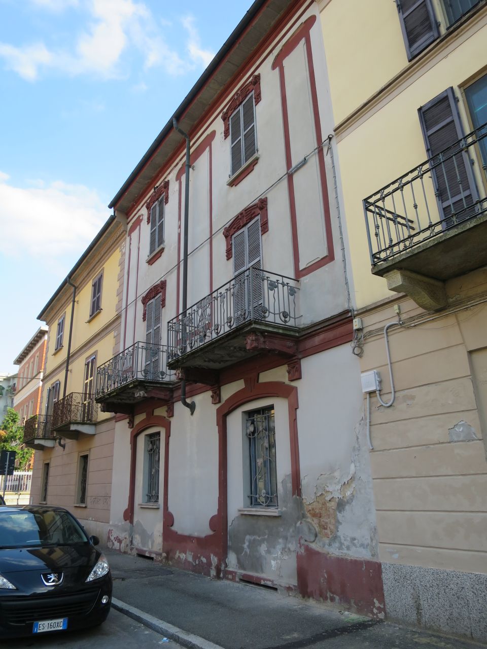 casa di civile abitazione oggi Società Alce