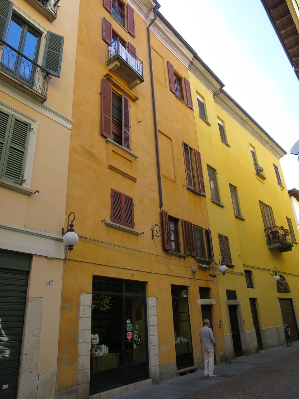 caseggiato in corso Felice Cavallotti 8