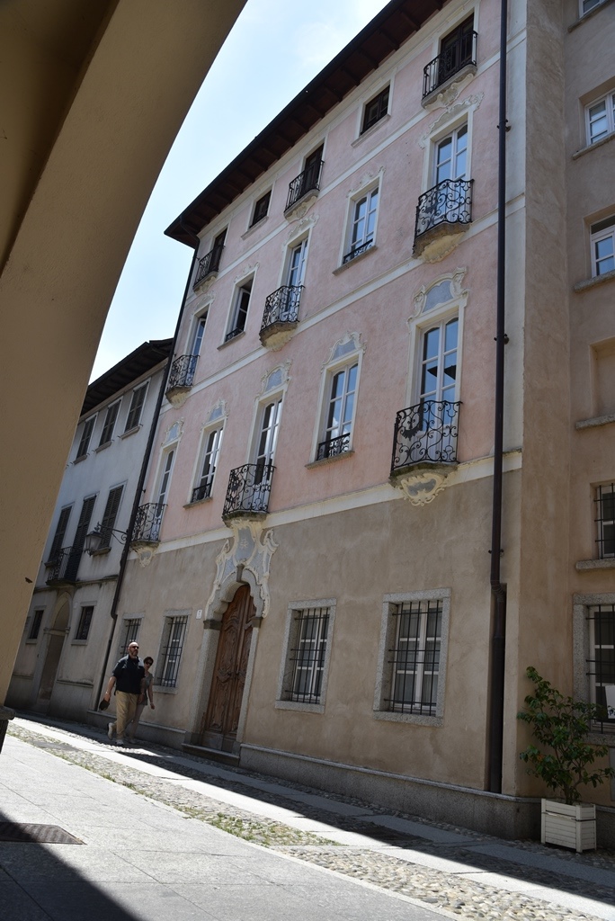 Casa Tromellini, già Gippini, Piana, Tosi