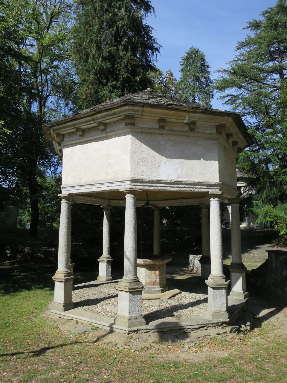 Pozzo monumentale