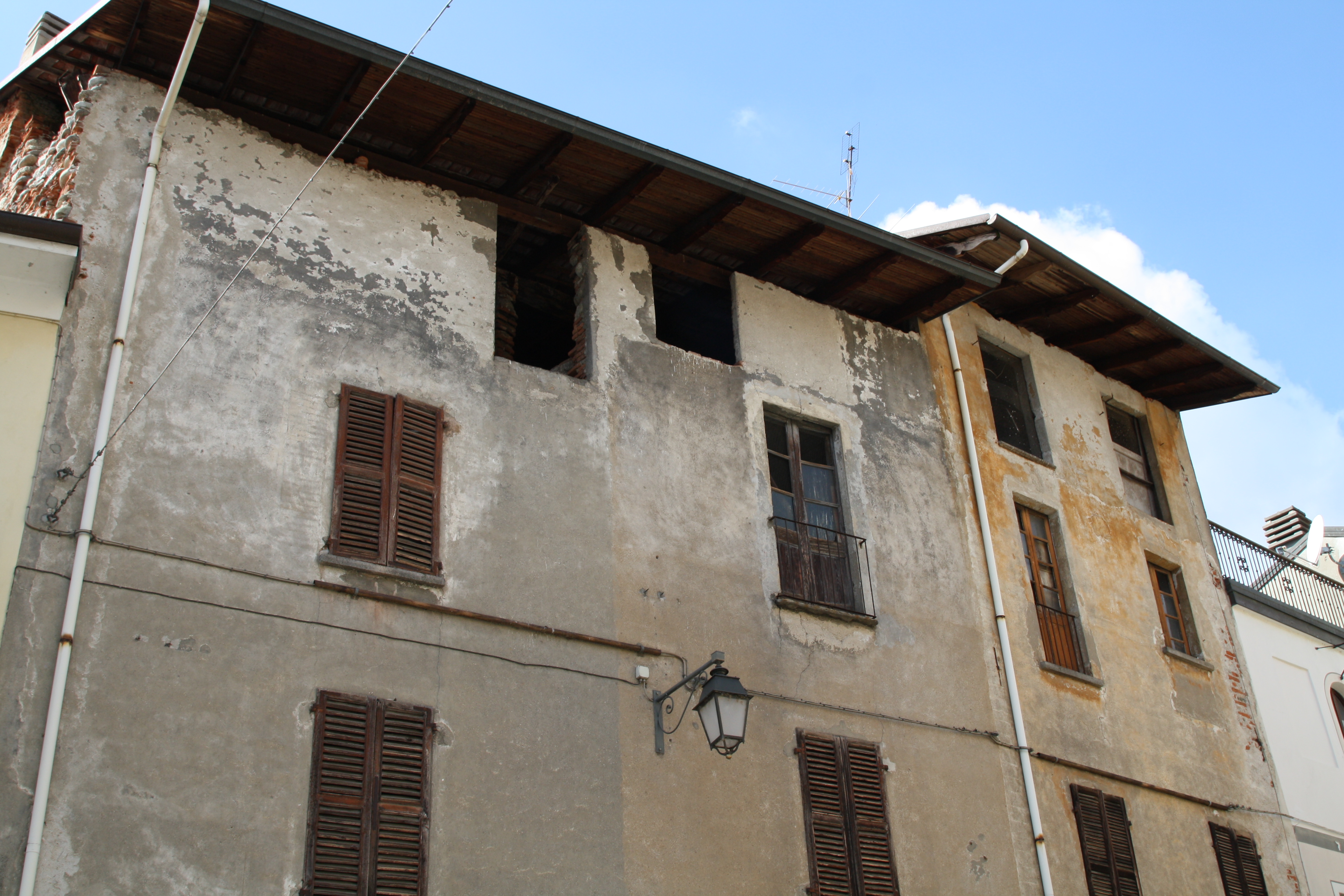 Casa privata in Via Generale Ragni, 10-12-14