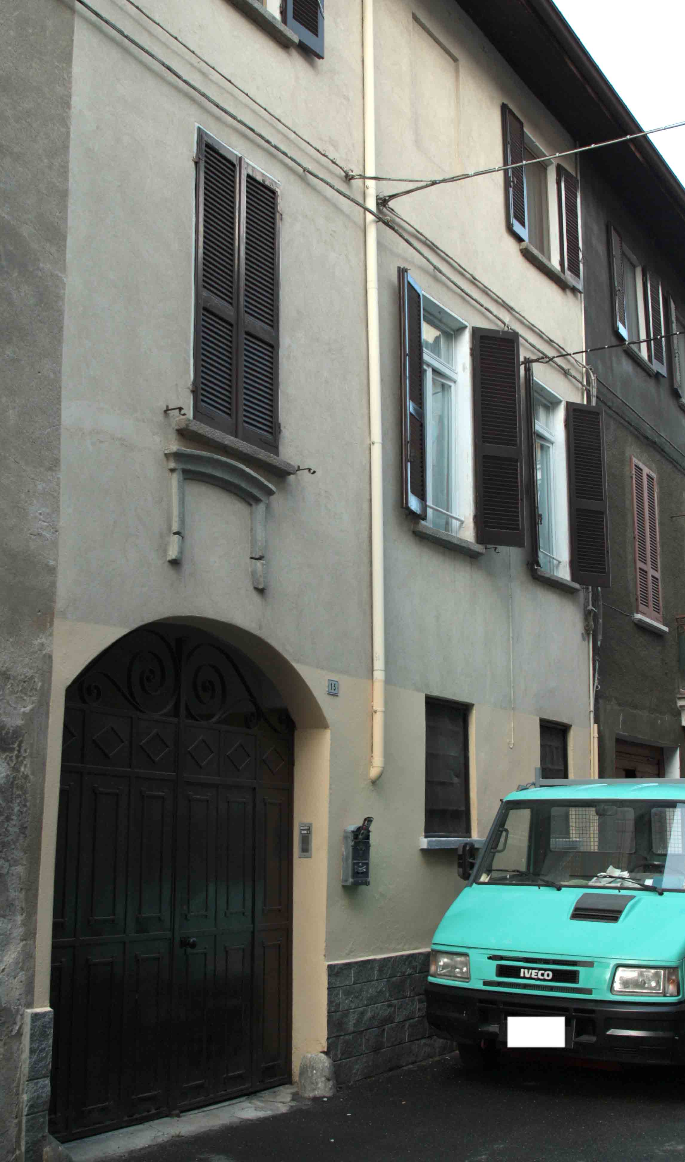 Casa privata in Via Ministro Caccia, 15
