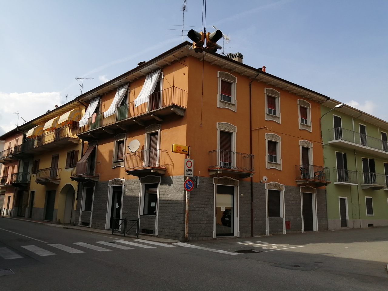 Casa privata in Via Novara, 71