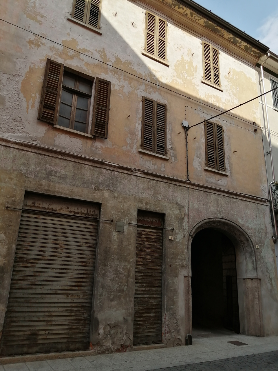 Casa privata in Via Novara, 9