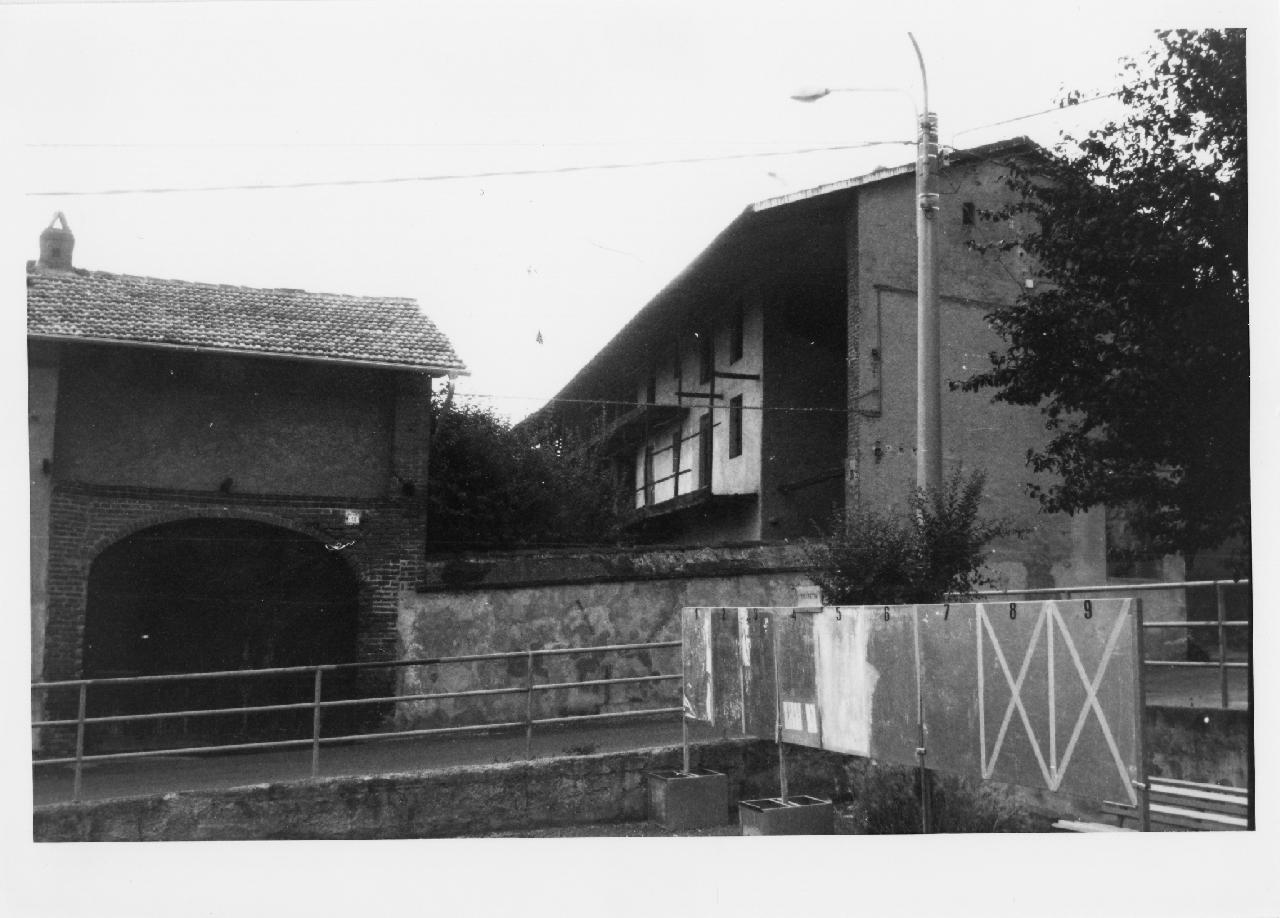 [Casa in linea Via Cavour, 35]