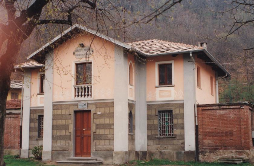 Bagni comunali Fondazione P. Camussi