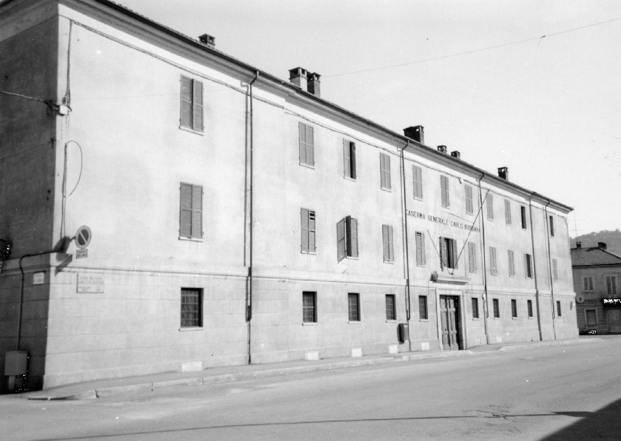 Caserma militare Generale Carlo Giordana