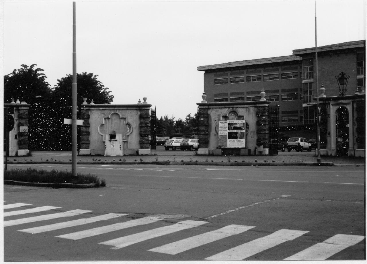 Ingresso Ospedale e Servizi Sociali