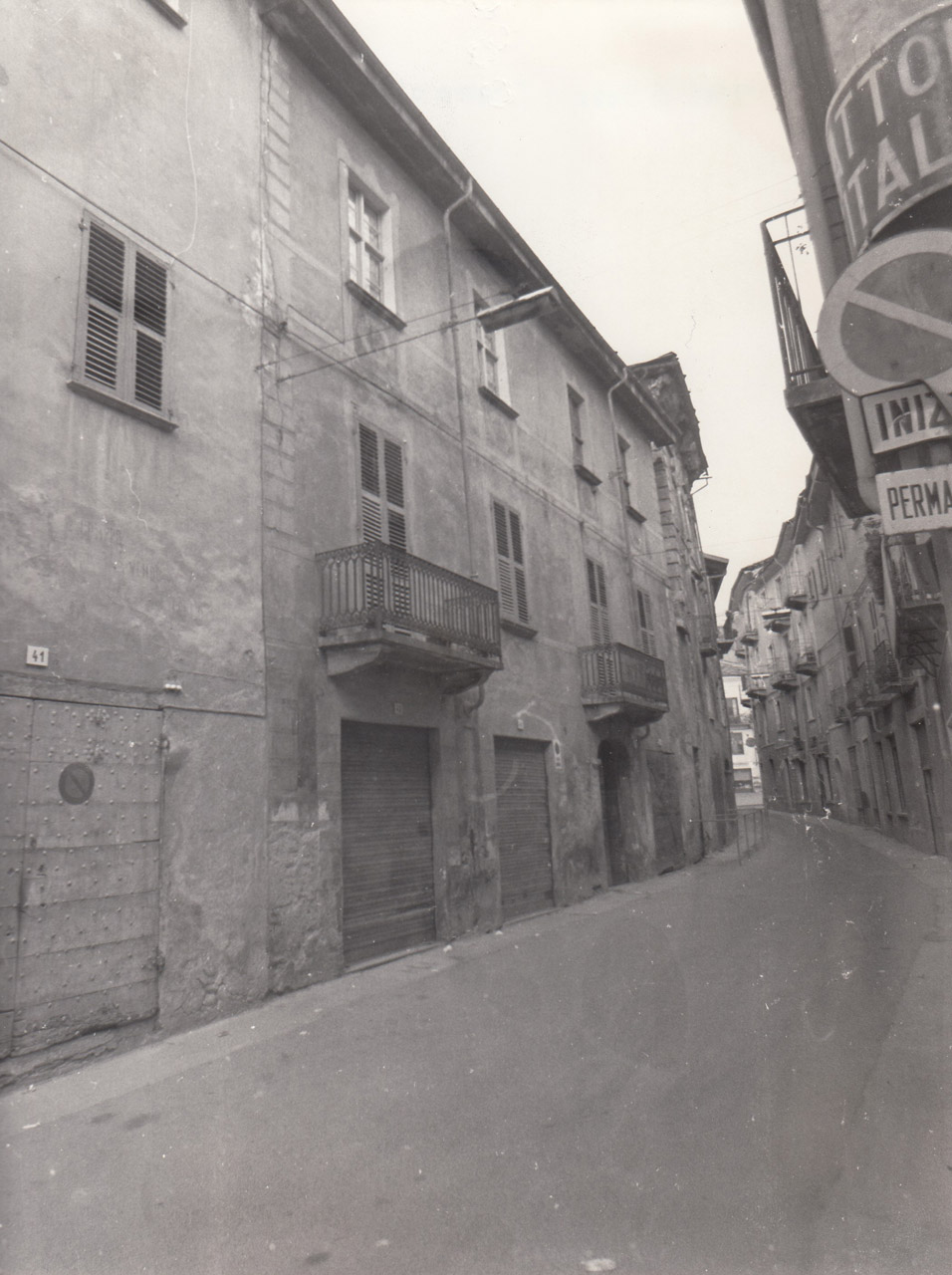 Edificio di civile abitazione in via Rolando 43/45/47/49