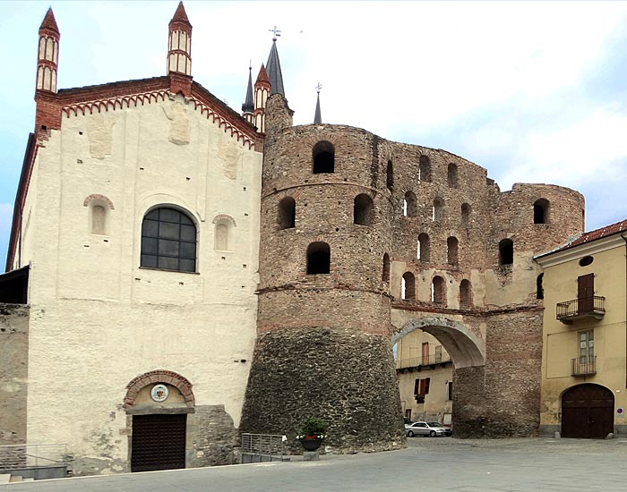 PORTA SAVOIA O DEL PARADISO