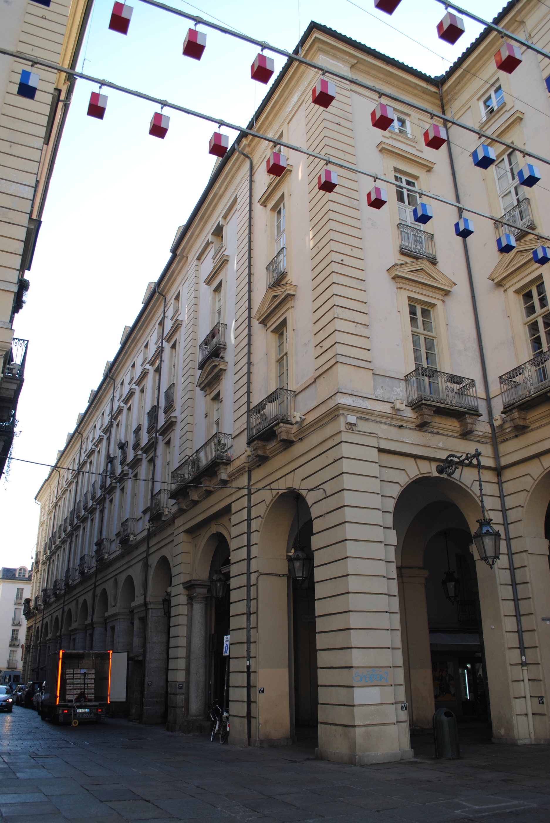 Casa Alomello e Borione e P. della Consolata di Vercelli