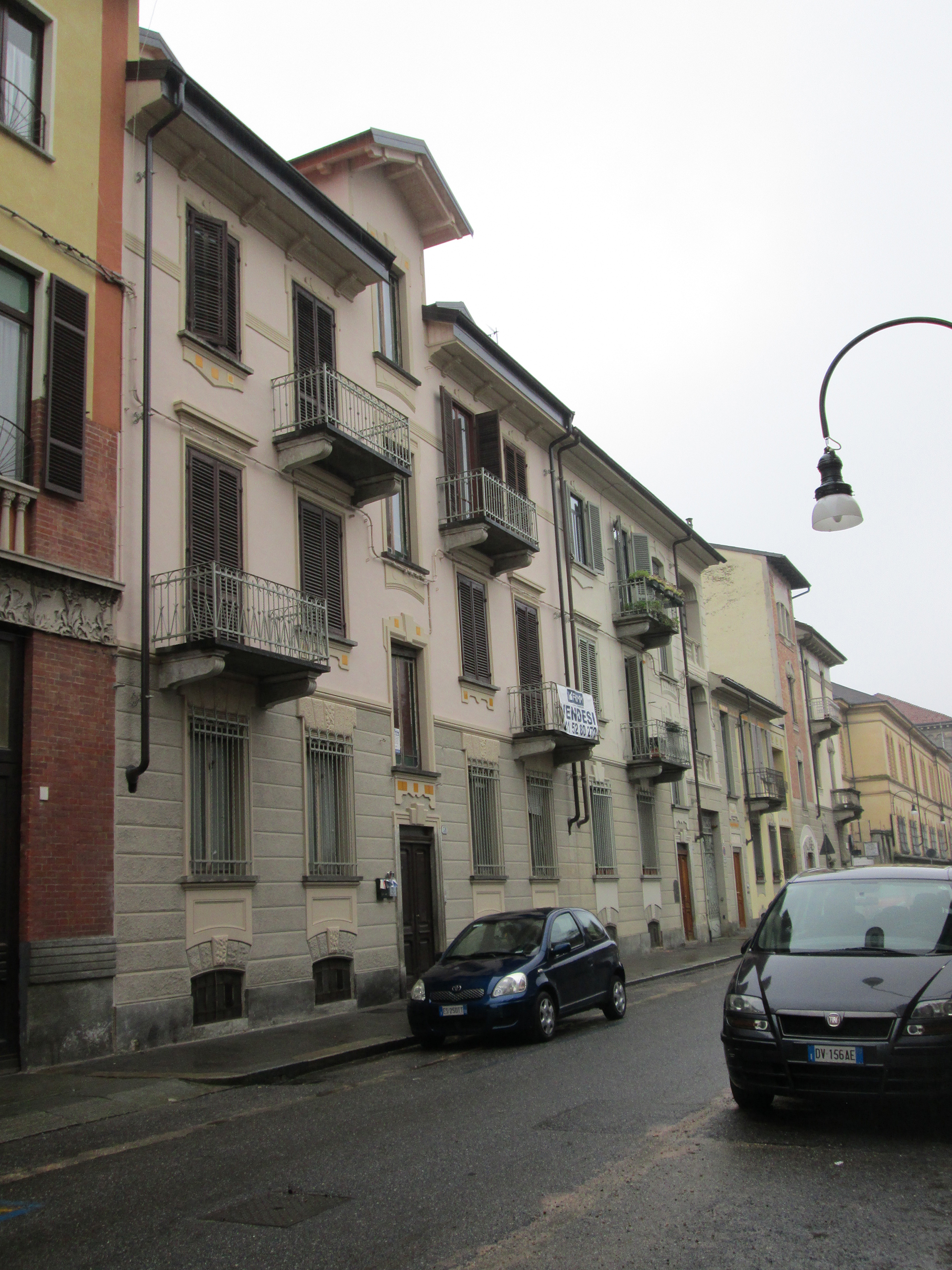 Edificio di abitazione civile